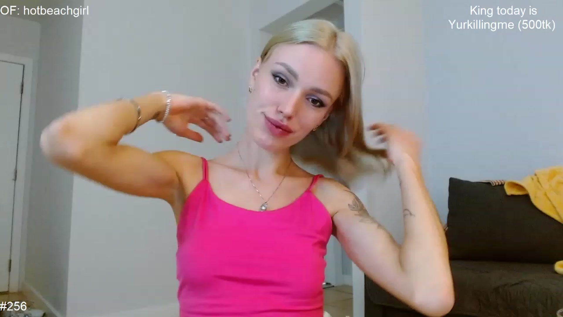 Gallery image thumbnail from Ohbabykelly's myfreecams stream on, 12/20/2022, 05:26 image 1 of 20