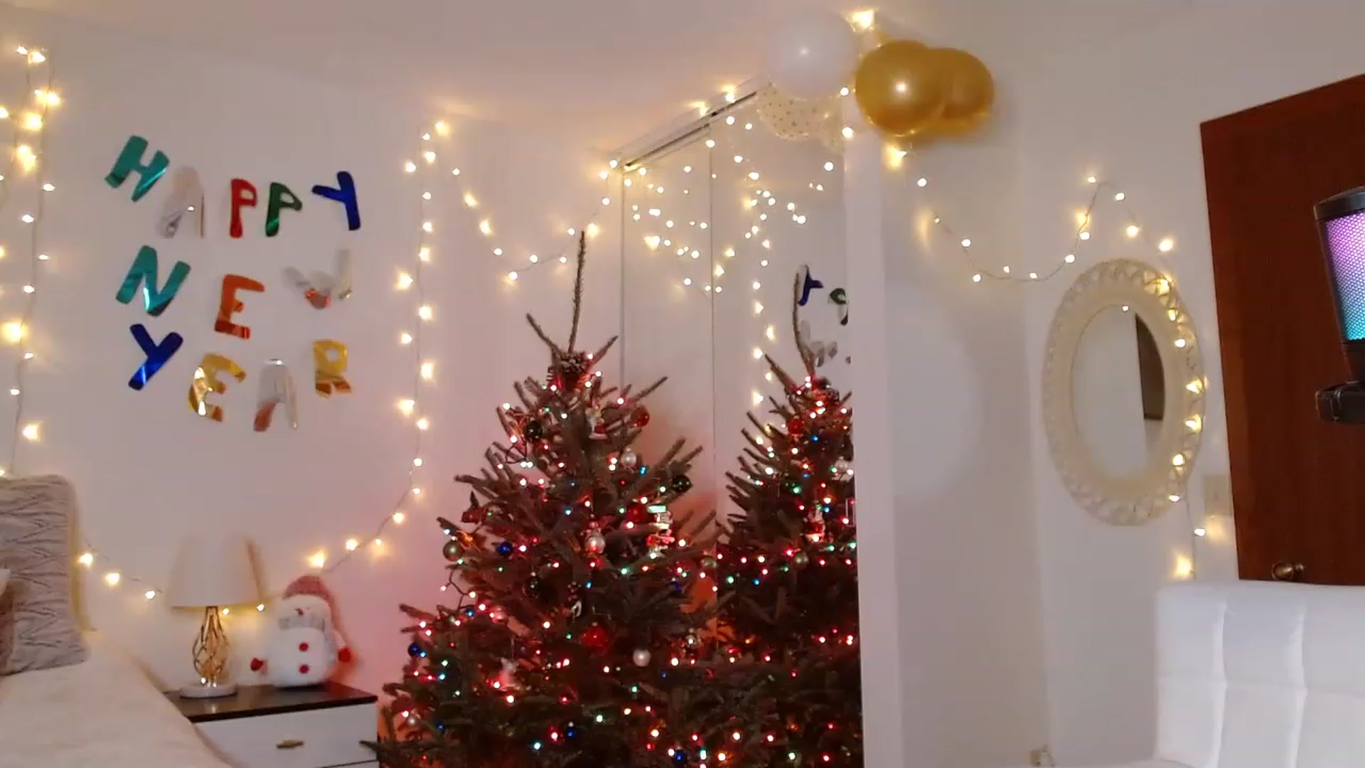 Gallery image thumbnail from Ohbabykelly's myfreecams stream on, 01/01/2023, 02:18 image 15 of 20