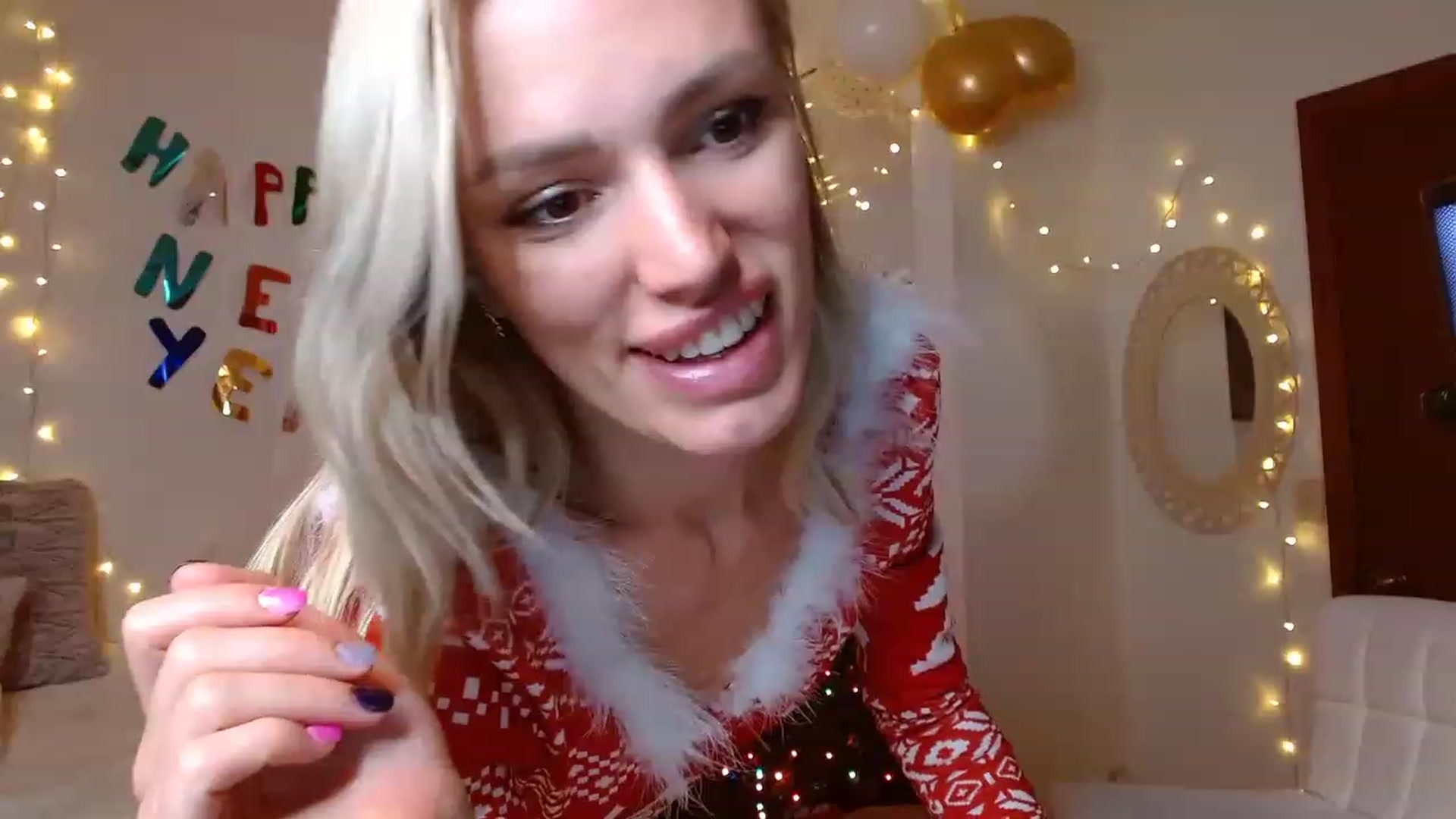 Gallery image thumbnail from Ohbabykelly's myfreecams stream on, 01/01/2023, 02:18 image 4 of 20