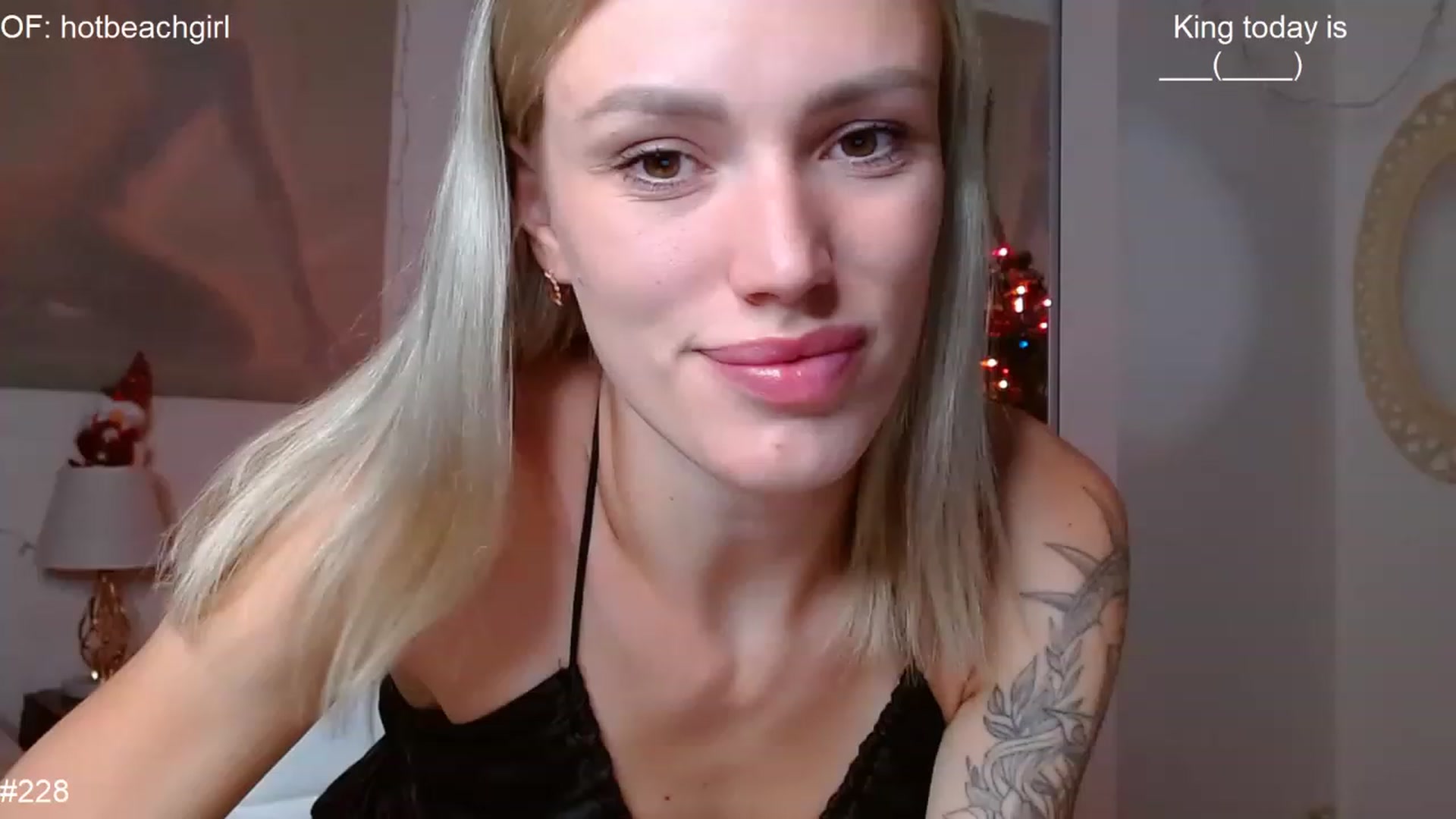 Gallery image thumbnail from Ohbabykelly's myfreecams stream on, 01/06/2023, 24:29 image 3 of 20