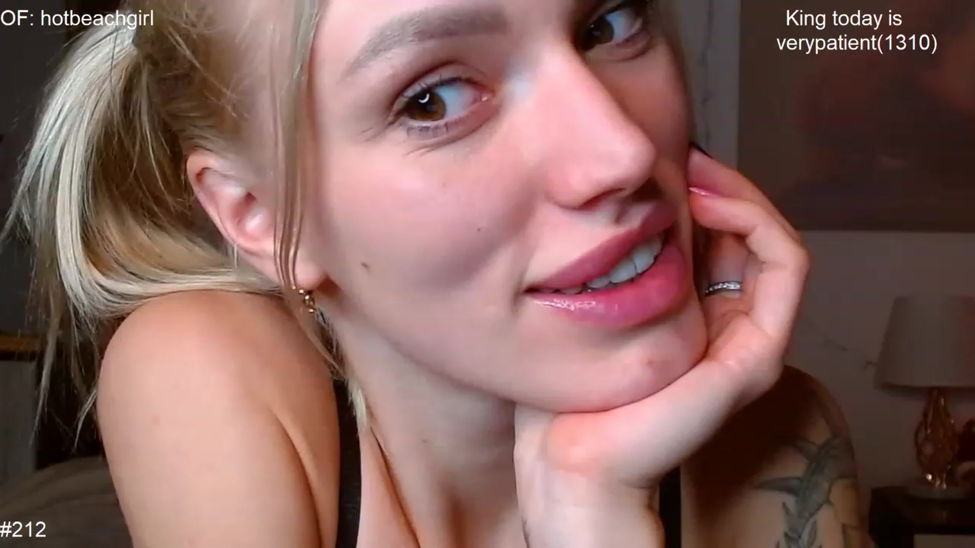 Gallery image thumbnail from Ohbabykelly's myfreecams stream on, 01/06/2023, 06:16 image 2 of 20