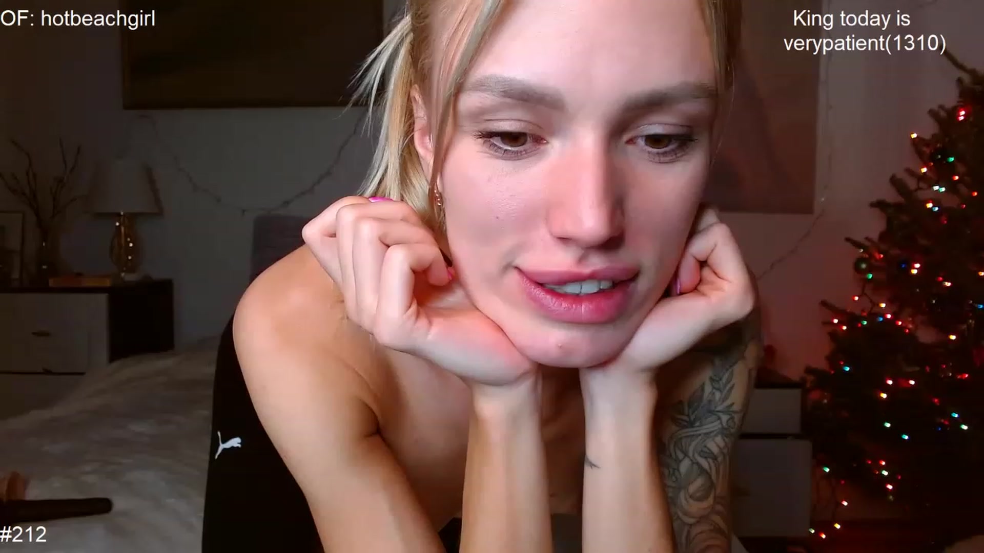 Gallery image thumbnail from Ohbabykelly's myfreecams stream on, 01/06/2023, 06:16 image 11 of 20