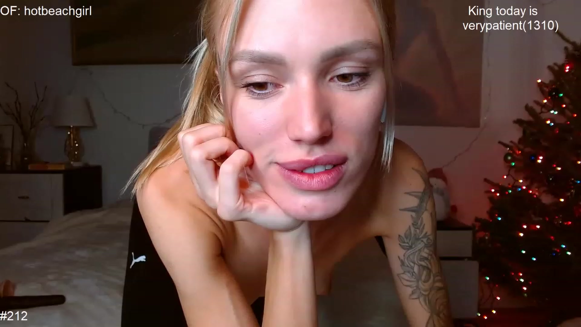 Gallery image thumbnail from Ohbabykelly's myfreecams stream on, 01/06/2023, 06:16 image 10 of 20