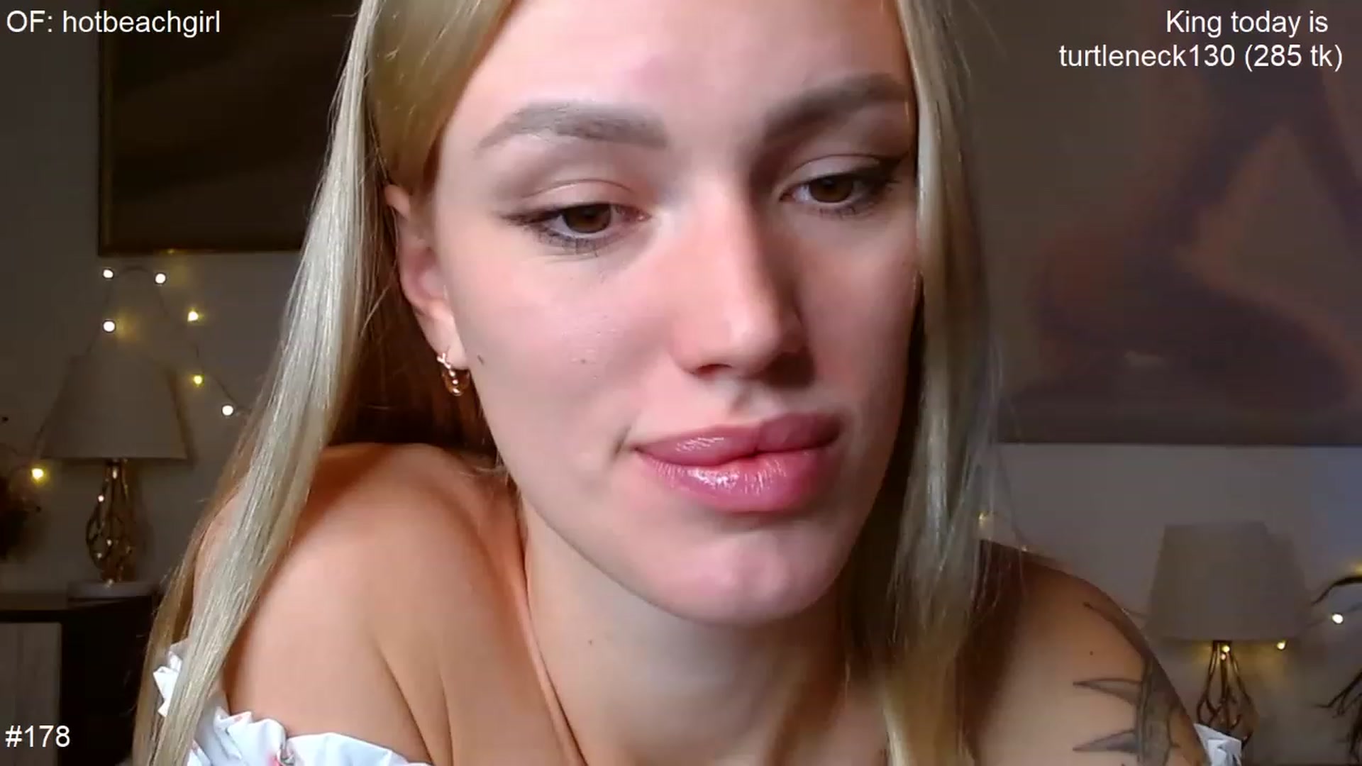 Gallery image thumbnail from Ohbabykelly's myfreecams stream on, 01/23/2023, 02:38 image 10 of 20