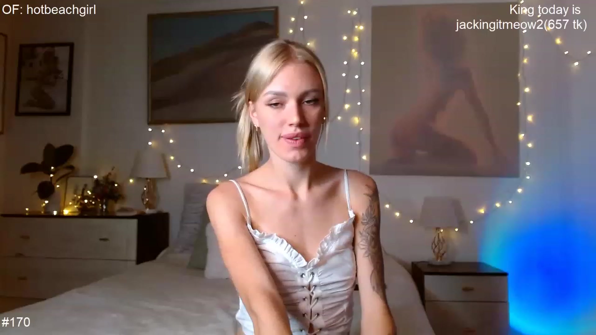 Gallery image thumbnail from Ohbabykelly's myfreecams stream on, 01/28/2023, 02:48 image 10 of 20
