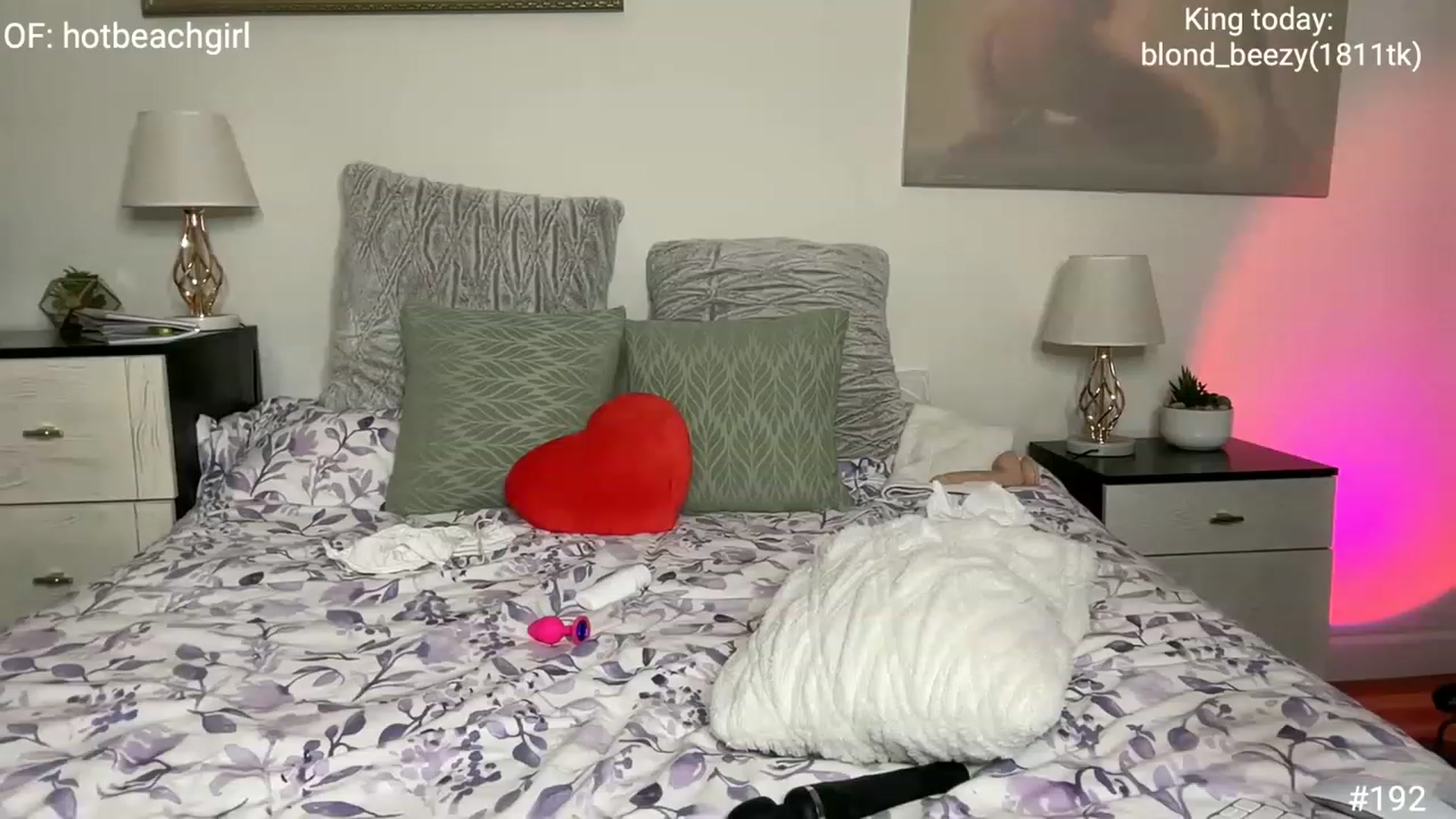 Gallery image thumbnail from Ohbabykelly's myfreecams stream on, 02/17/2023, 06:17 image 17 of 20