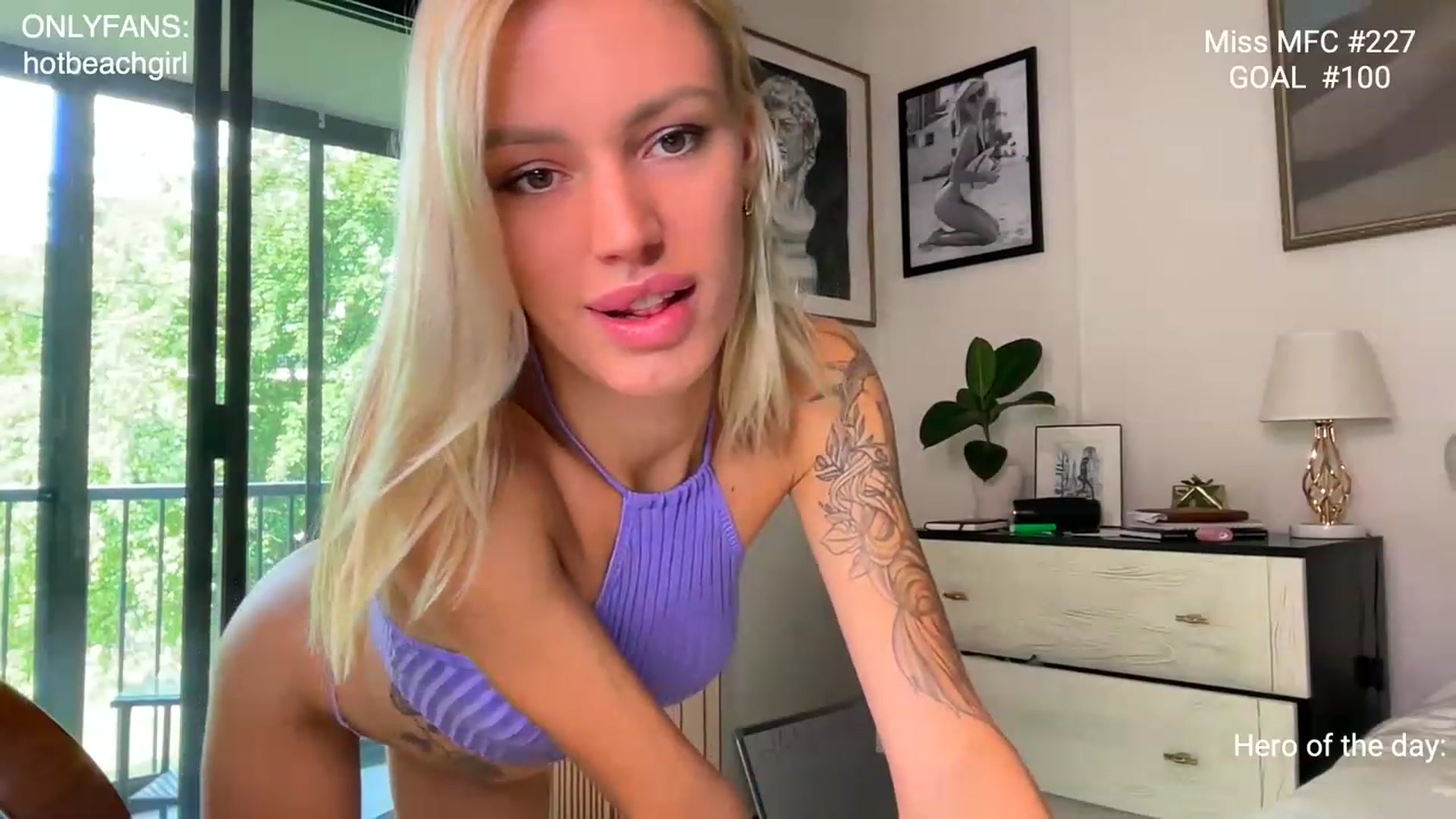 Gallery image thumbnail from Ohbabykelly's myfreecams stream on, 06/06/2023, 20:56 image 2 of 20
