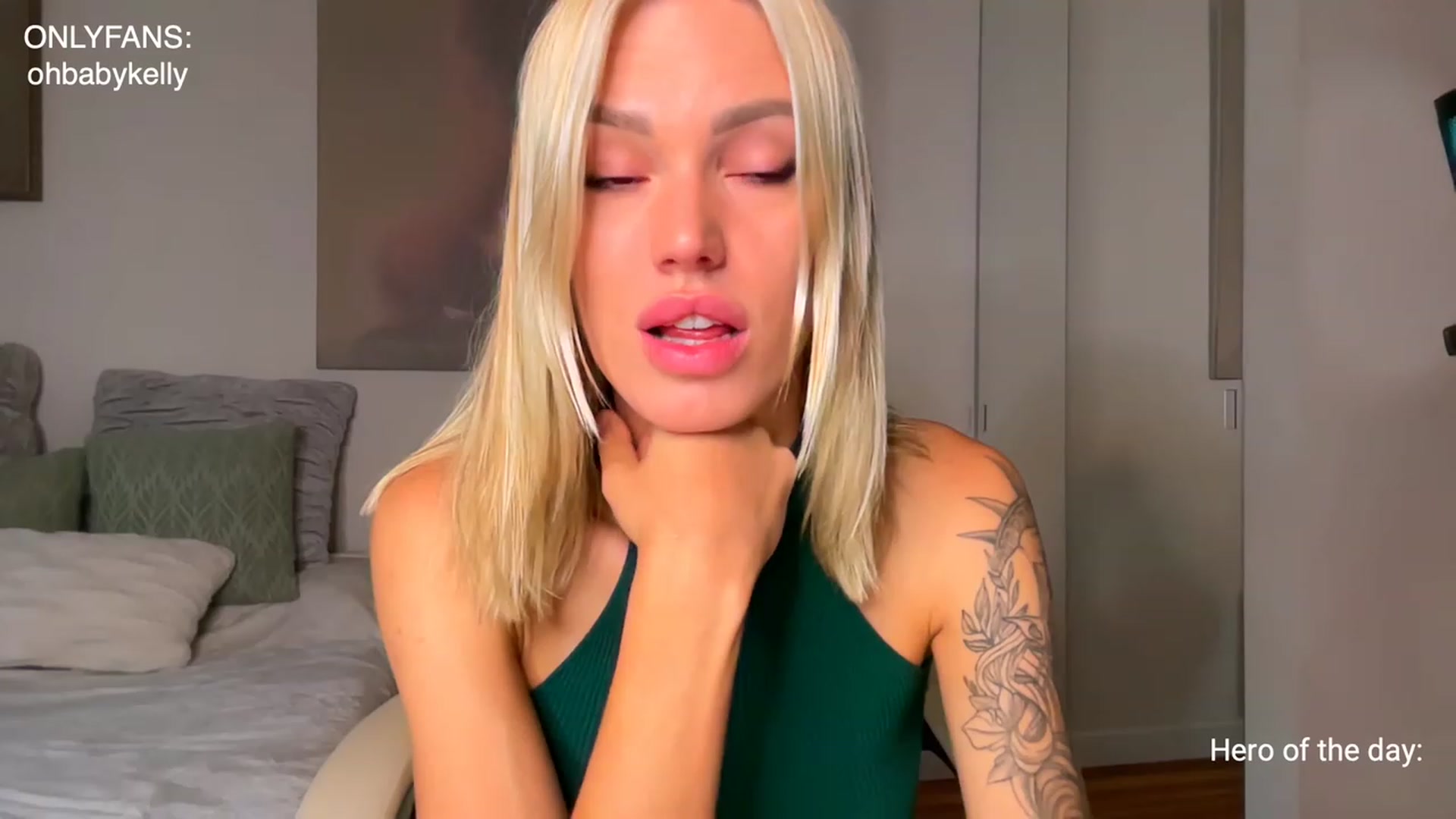 Gallery image thumbnail from Ohbabykelly's myfreecams stream on, 06/23/2023, 01:43 image 4 of 20