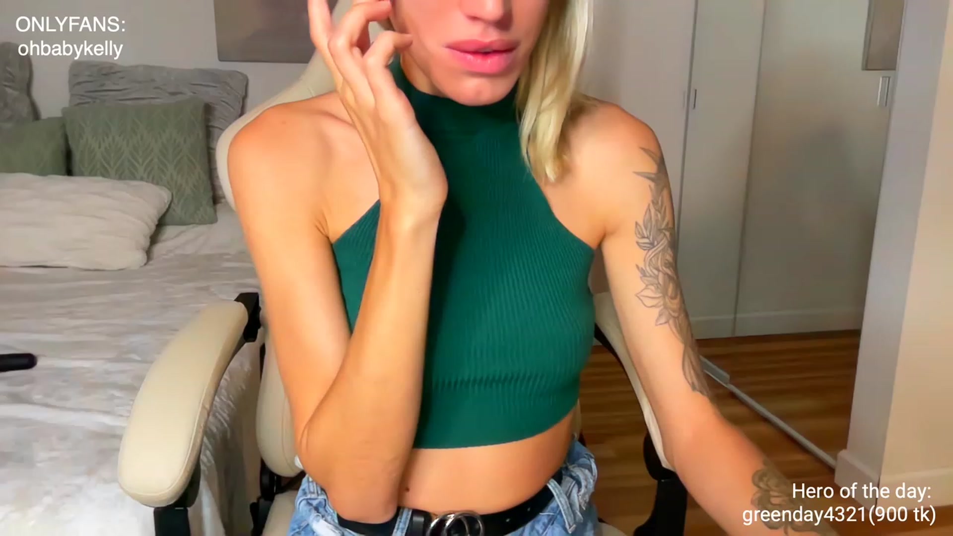 Gallery image thumbnail from Ohbabykelly's myfreecams stream on, 06/23/2023, 03:49 image 15 of 20