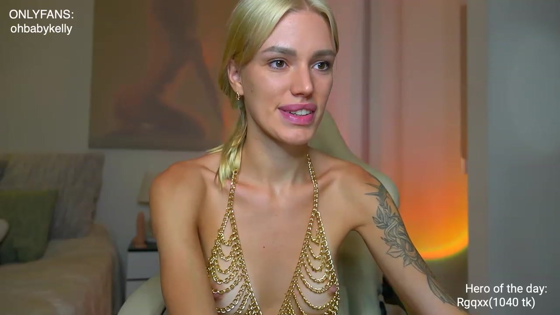 Gallery image thumbnail from Ohbabykelly's myfreecams stream on, 06/26/2023, 02:12 image 15 of 20