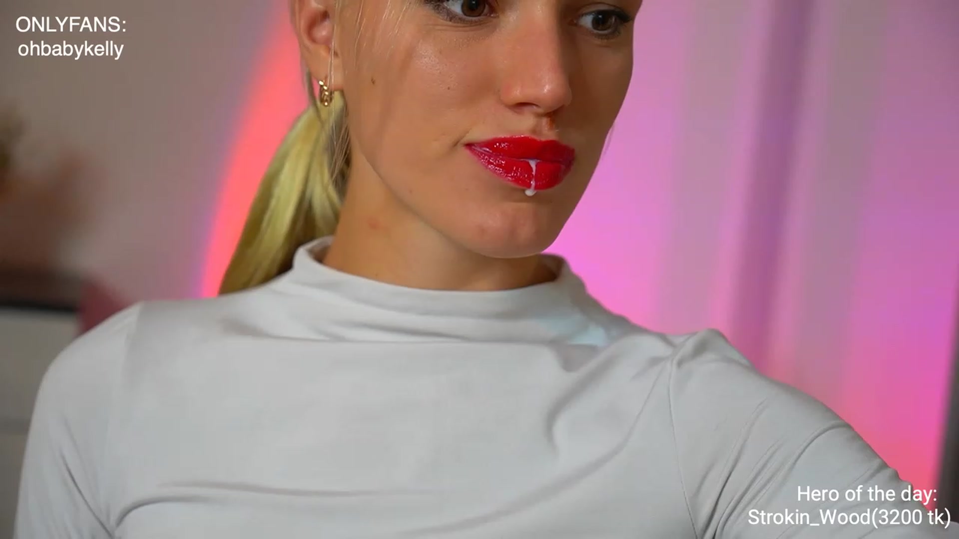 Gallery image thumbnail from Ohbabykelly's myfreecams stream on, 06/26/2023, 06:13 image 5 of 20