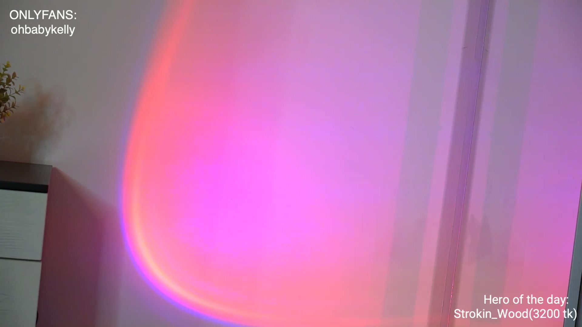 Gallery image thumbnail from Ohbabykelly's myfreecams stream on, 06/26/2023, 06:13 image 2 of 20