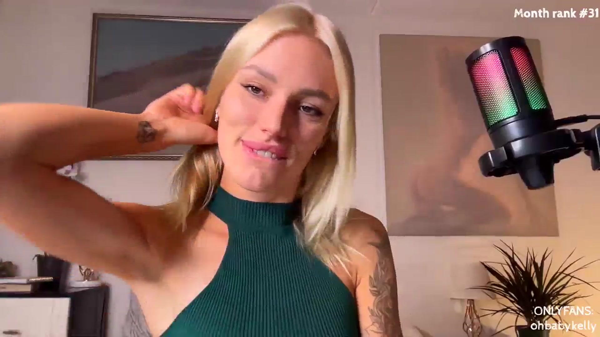 Gallery image thumbnail from Ohbabykelly's myfreecams stream on, 09/02/2023, 22:43 image 5 of 20