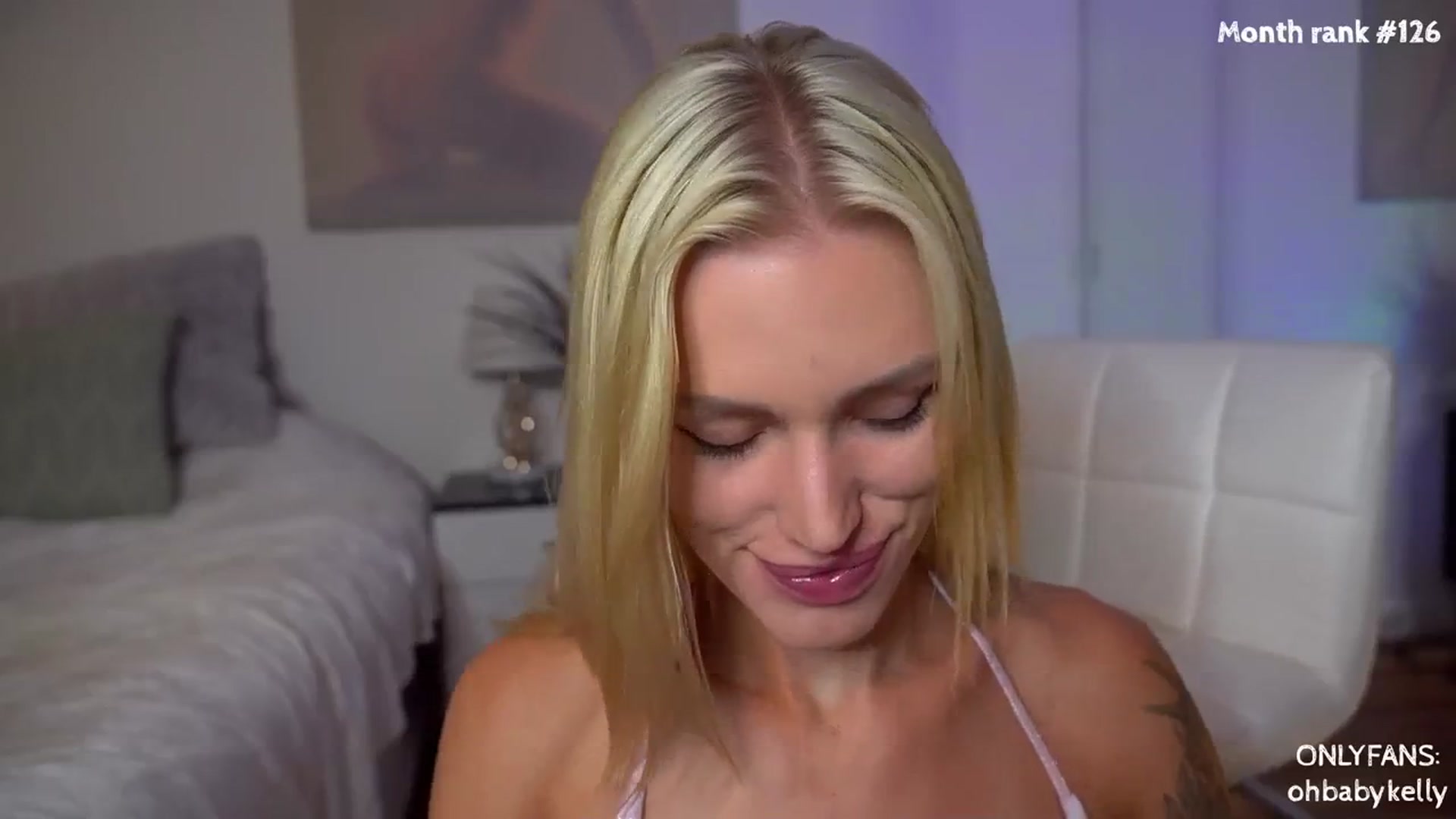 Gallery image thumbnail from Ohbabykelly's myfreecams stream on, 10/03/2023, 02:59 image 5 of 20