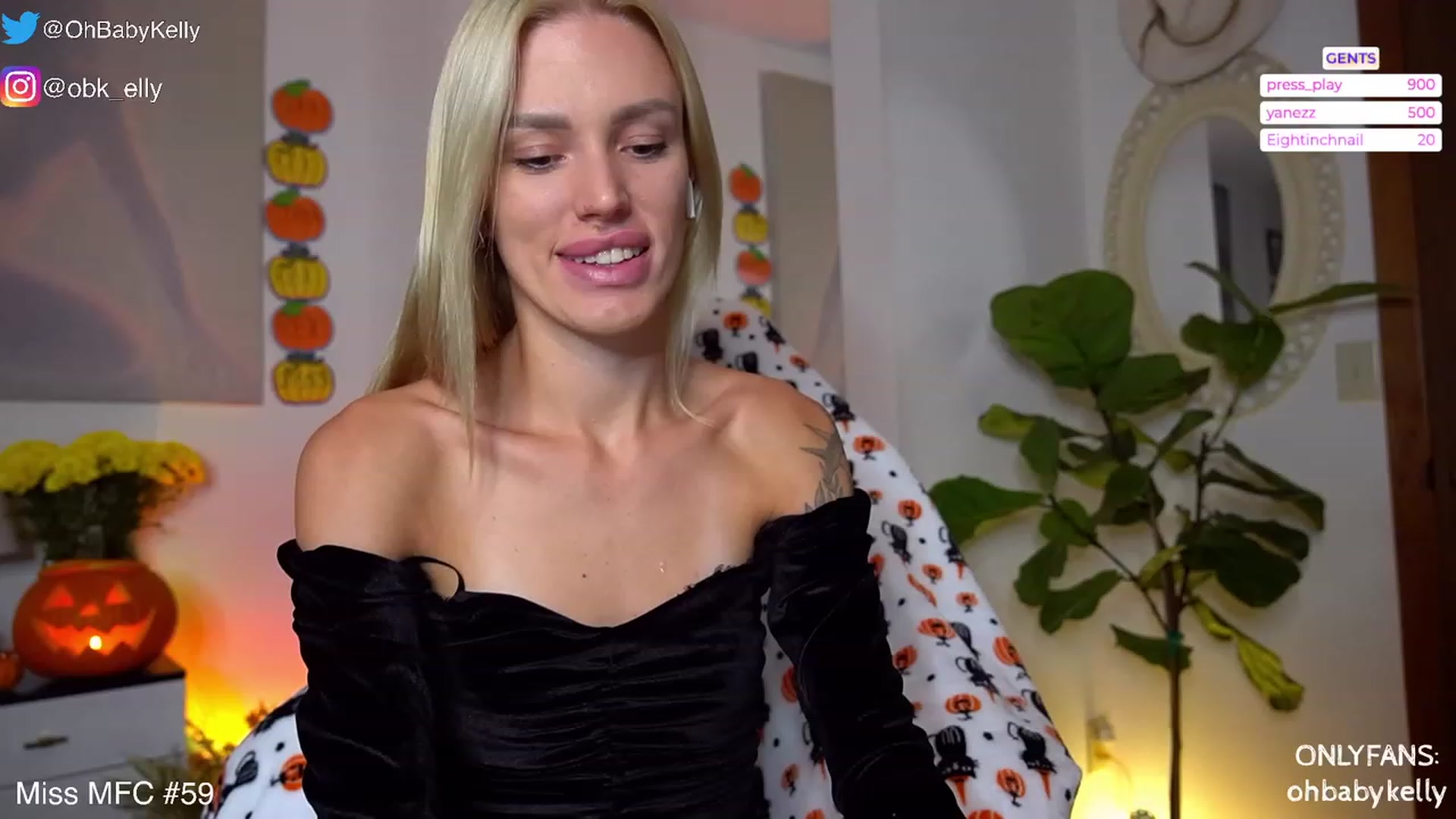 Gallery image thumbnail from Ohbabykelly's myfreecams stream on, 10/25/2023, 24:48 image 2 of 20