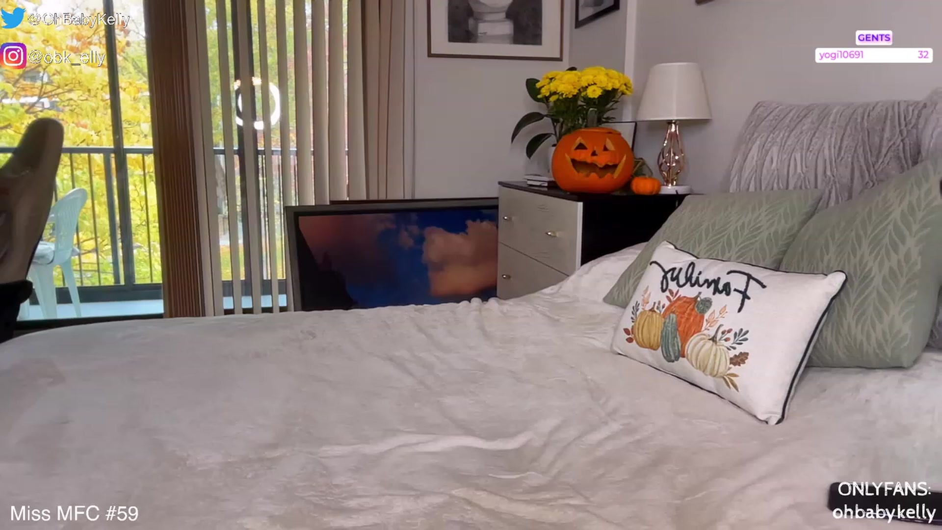 Gallery image thumbnail from Ohbabykelly's myfreecams stream on, 10/27/2023, 21:13 image 6 of 20