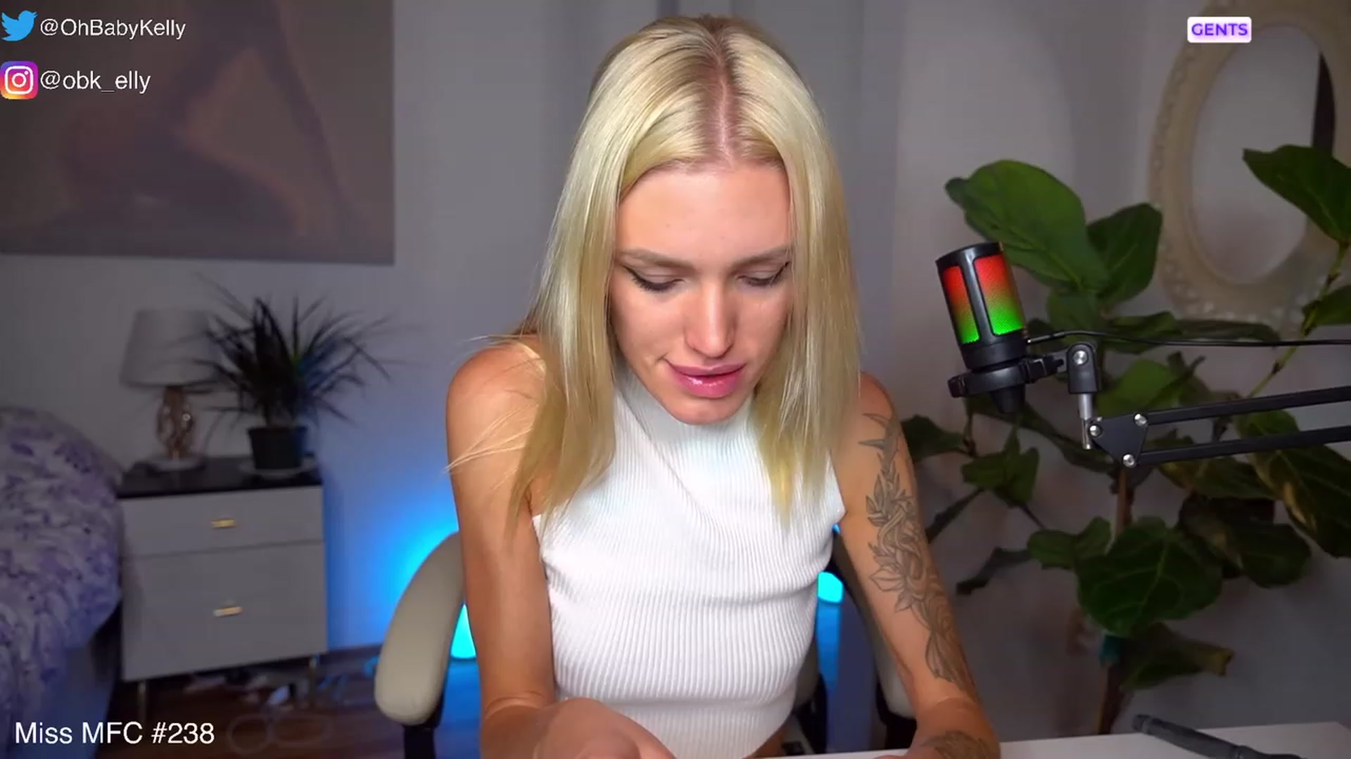 Gallery image thumbnail from Ohbabykelly's myfreecams stream on, 11/05/2023, 24:49 image 18 of 20