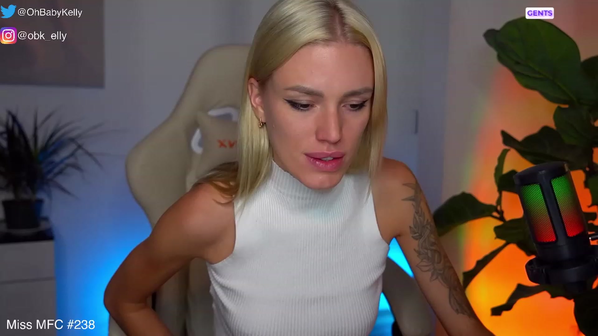 Gallery image thumbnail from Ohbabykelly's myfreecams stream on, 11/05/2023, 24:49 image 7 of 20