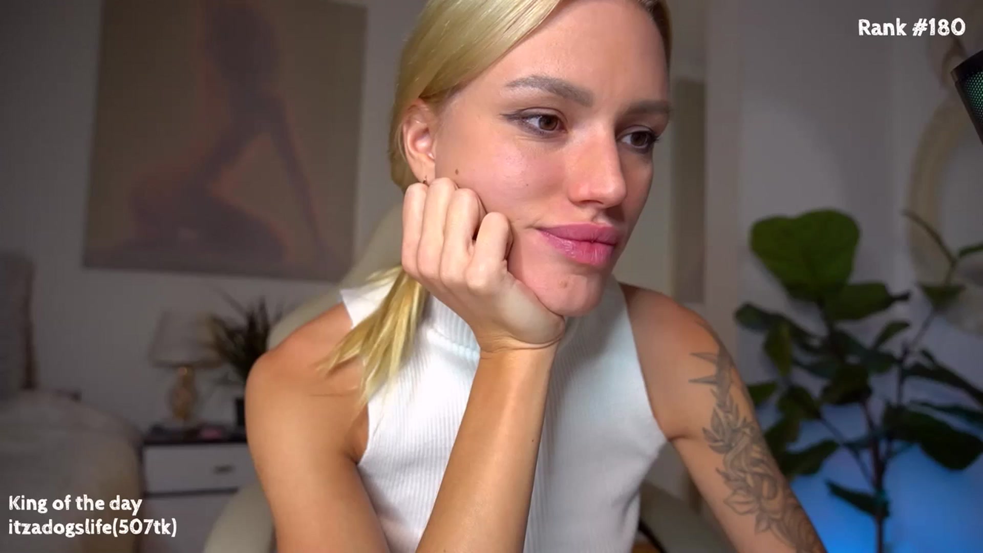 Gallery image thumbnail from Ohbabykelly's myfreecams stream on, 11/27/2023, 06:56 image 18 of 20