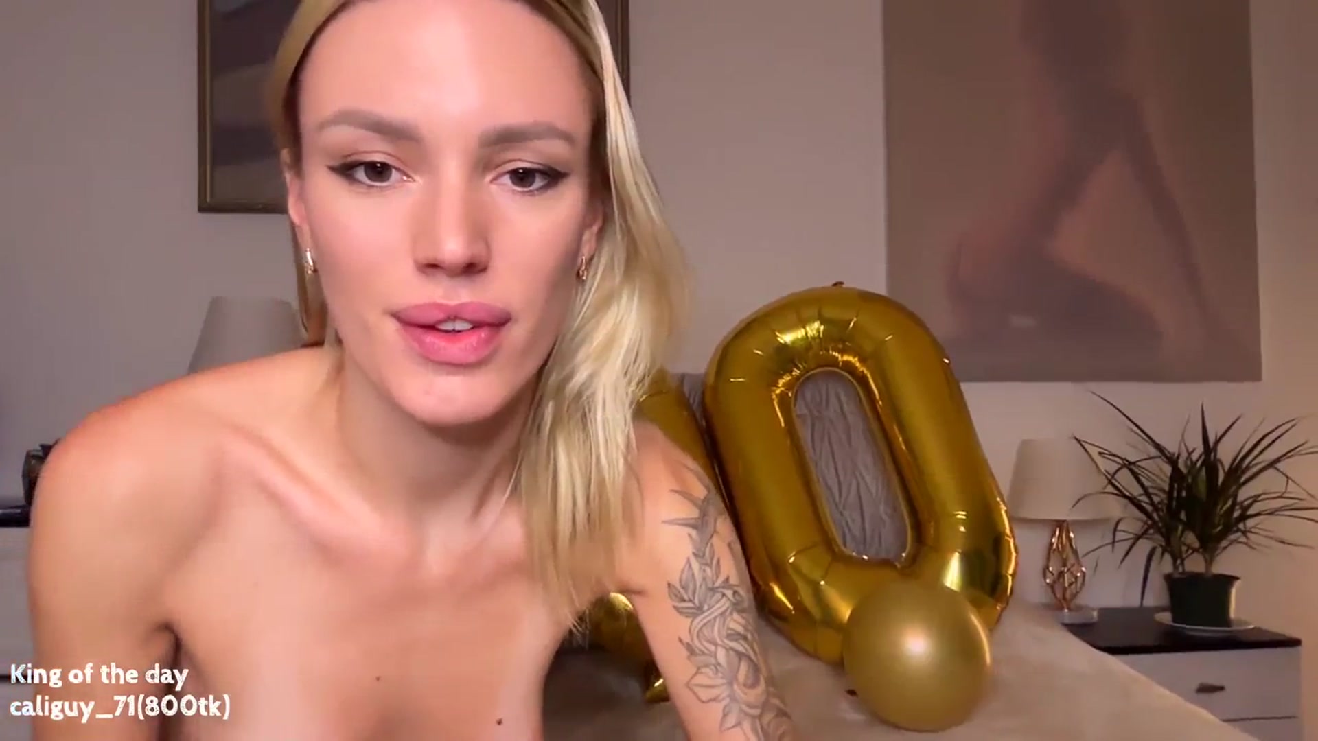 Gallery image thumbnail from Ohbabykelly's myfreecams stream on, 12/03/2023, 01:06 image 3 of 20
