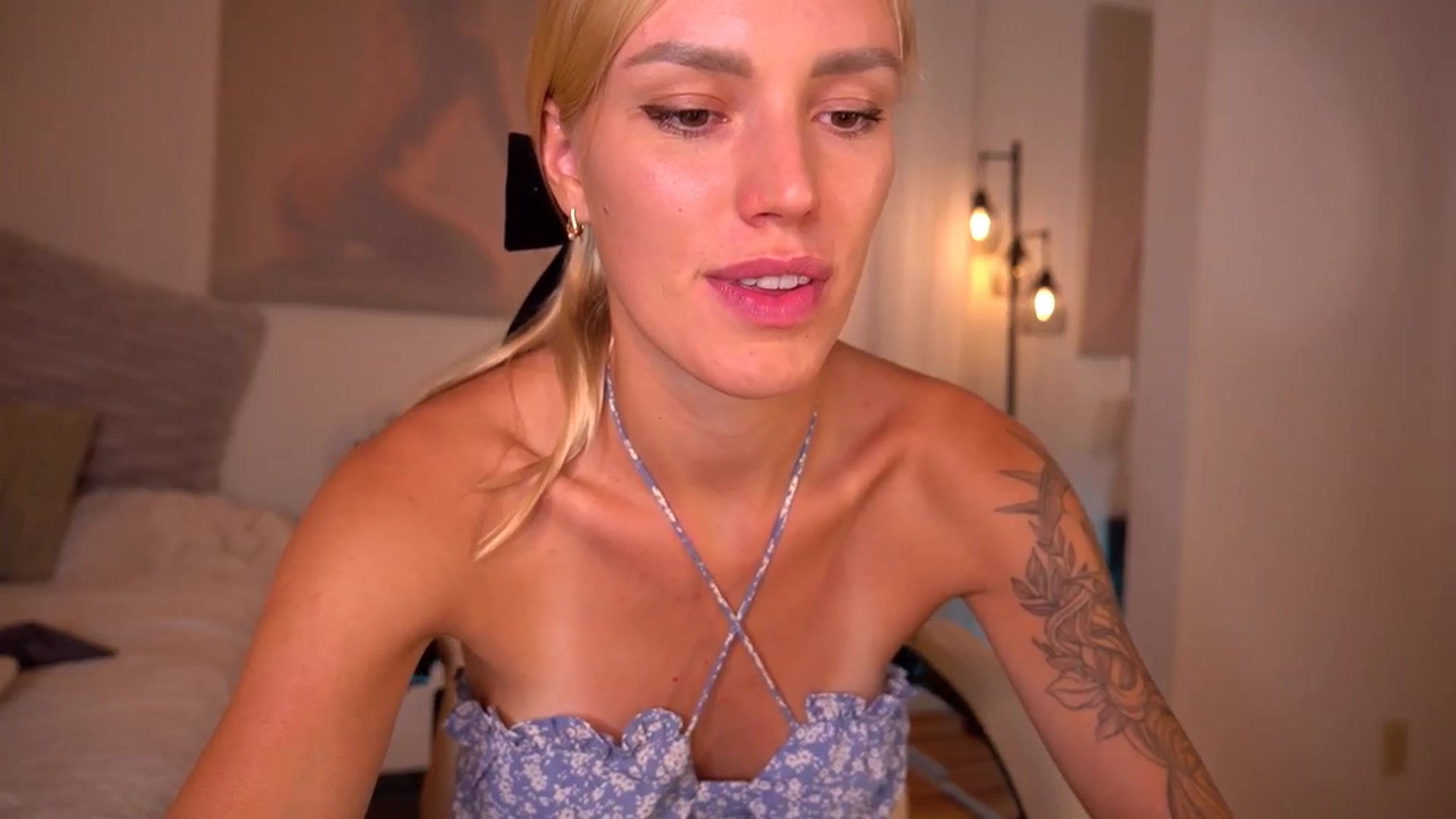 Gallery image thumbnail from Ohbabykelly's myfreecams stream on, 06/27/2024, 06:00 image 12 of 20