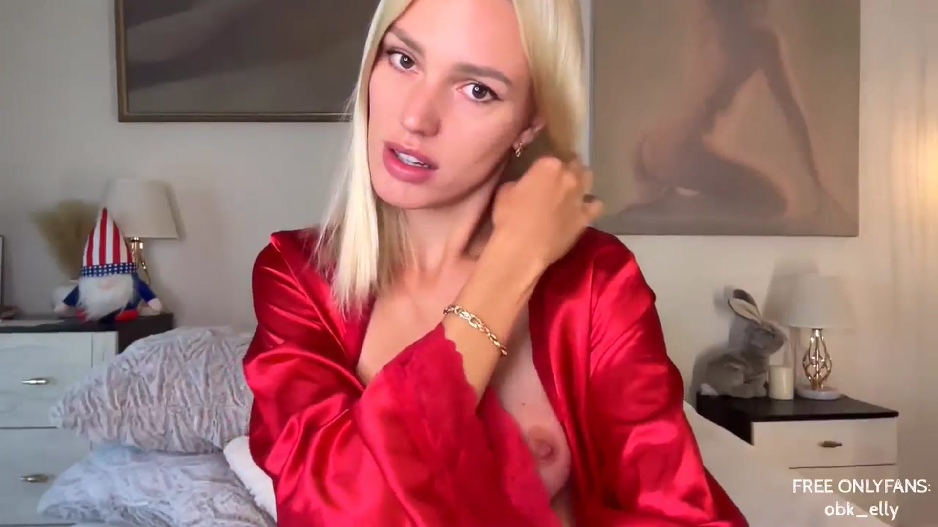 Gallery image thumbnail from Ohbabykelly's myfreecams stream on, 06/30/2024, 21:45 image 11 of 20