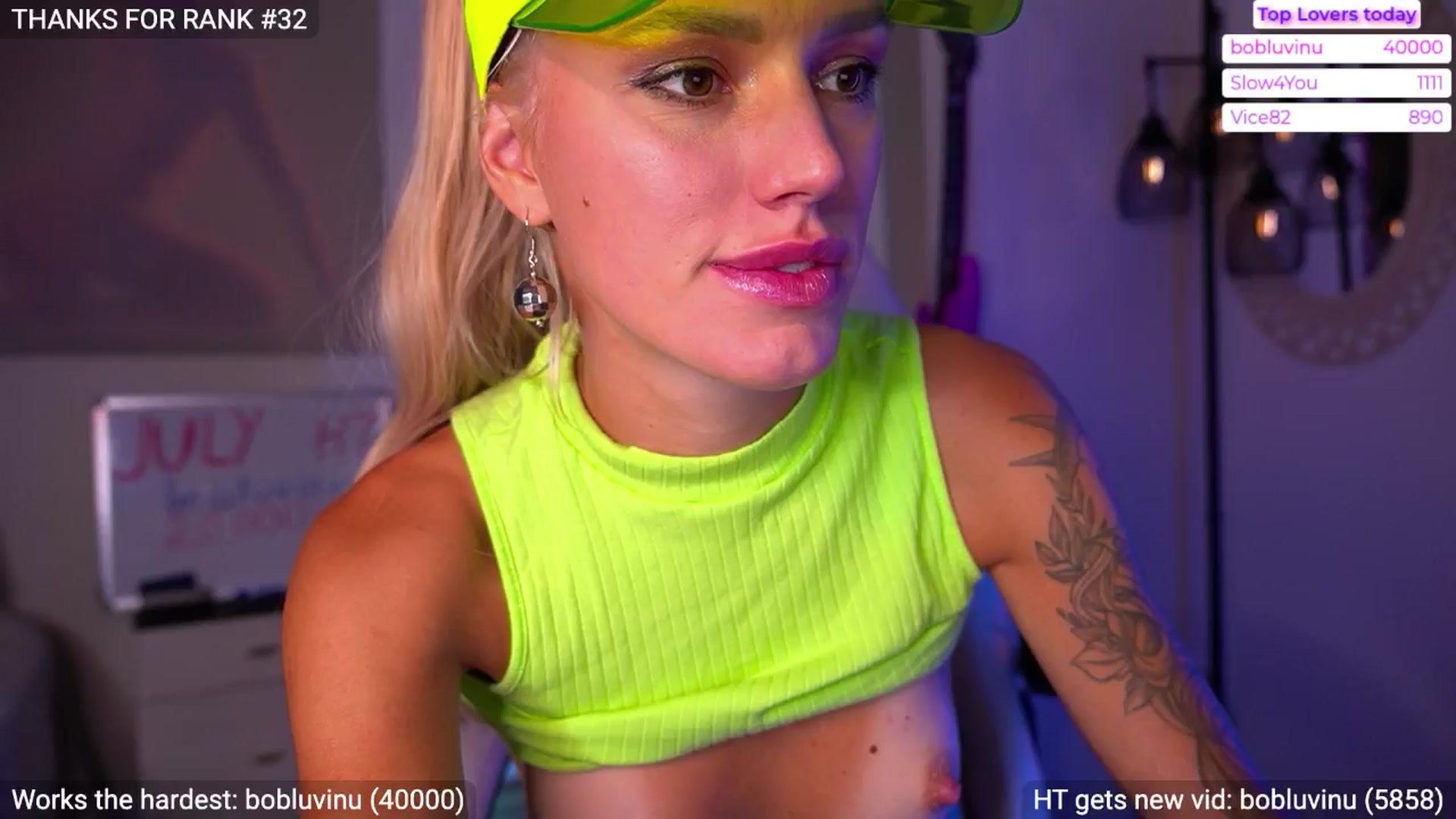 Gallery image thumbnail from Ohbabykelly's myfreecams stream on, 08/01/2024, 05:18 image 3 of 20