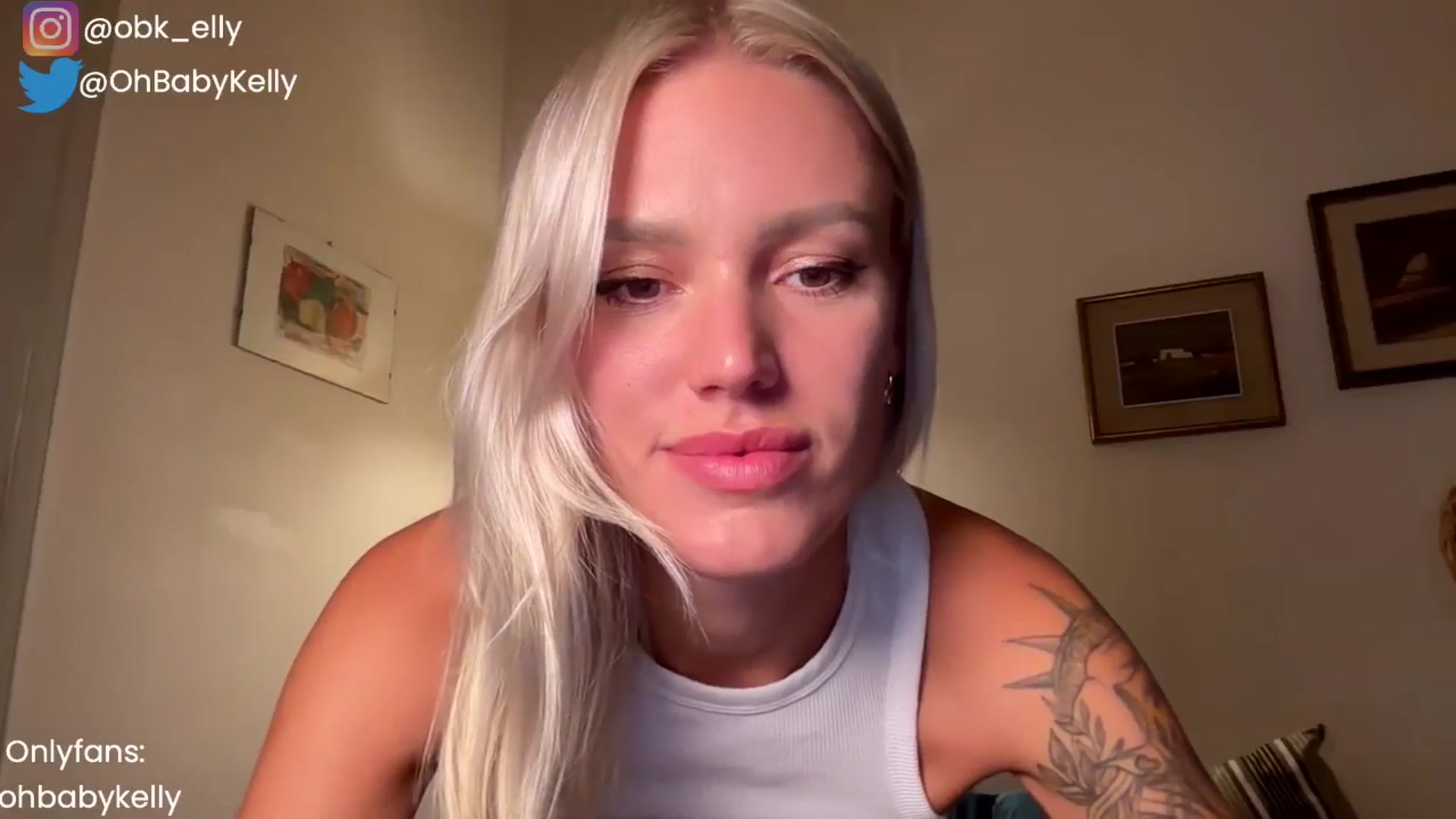 Gallery image thumbnail from Ohbabykelly's myfreecams stream on, 10/18/2024, 21:47 image 7 of 20