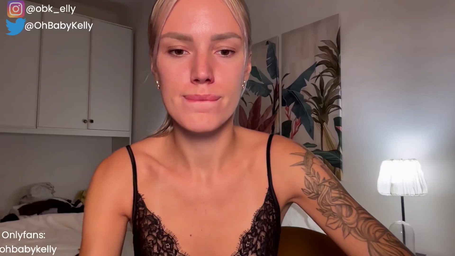 Gallery image thumbnail from Ohbabykelly's myfreecams stream on, 11/01/2024, 19:54 image 6 of 20
