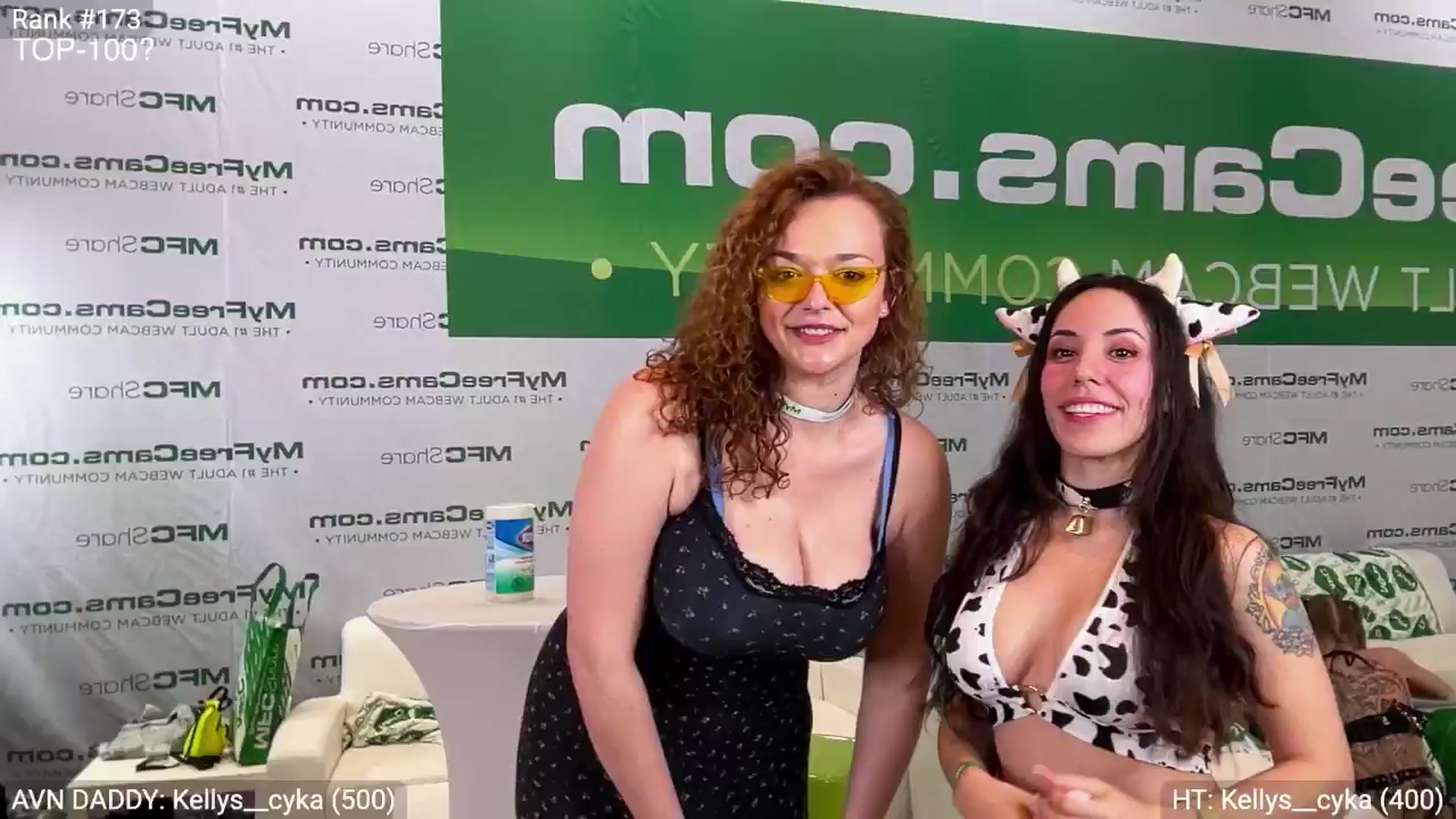 Gallery image thumbnail from Ohbabykelly's myfreecams stream on, 01/25/2025, 02:09 image 10 of 20