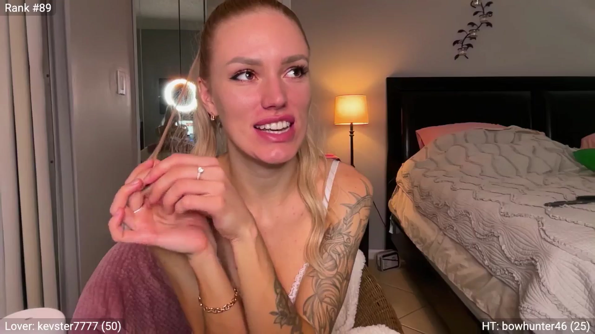 Gallery image thumbnail from Ohbabykelly's myfreecams stream on, 01/29/2025, 04:53 image 5 of 20