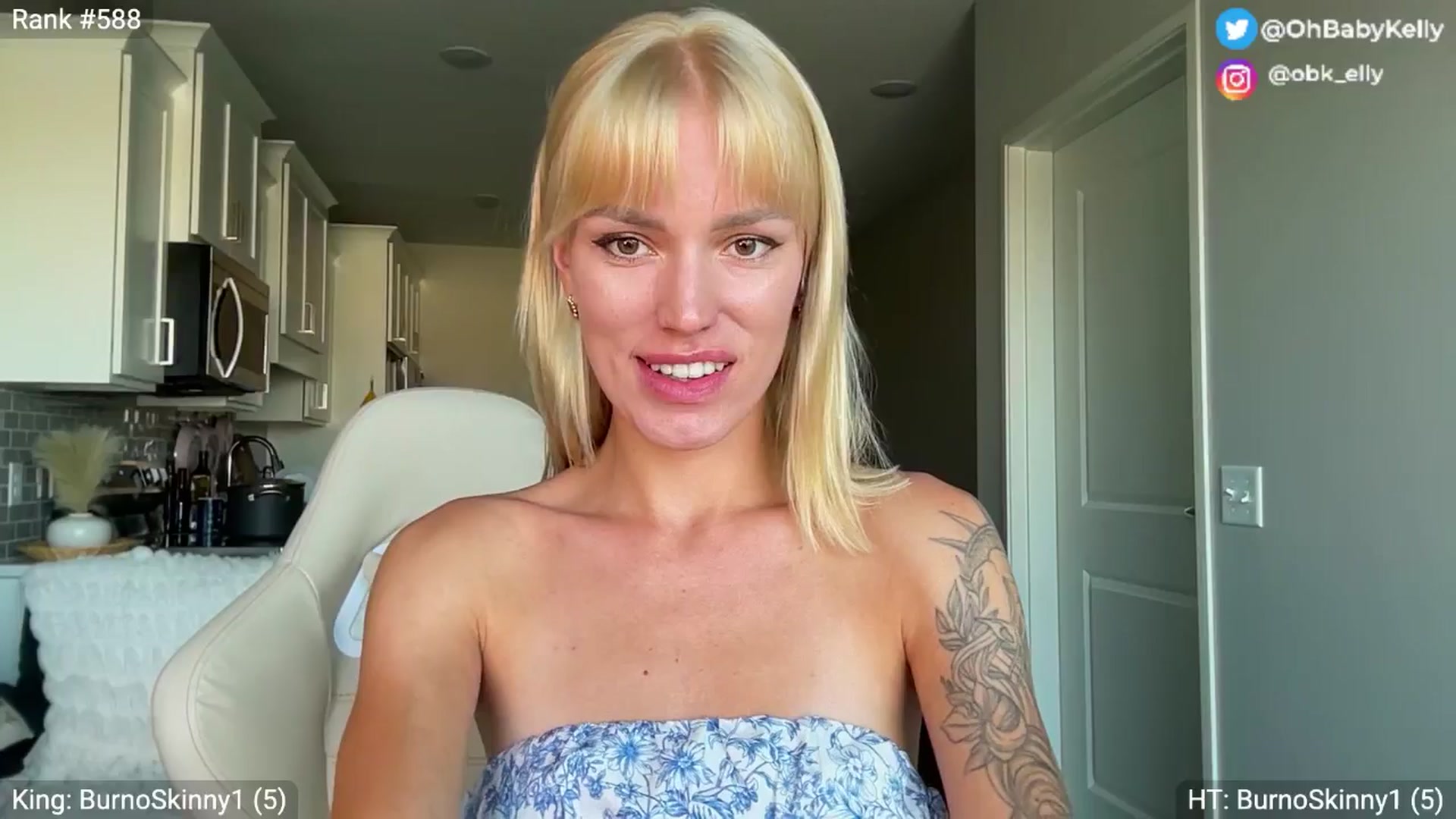 Gallery image thumbnail from Ohbabykelly's myfreecams stream on, 06/24/2025, 01:33 image 8 of 20