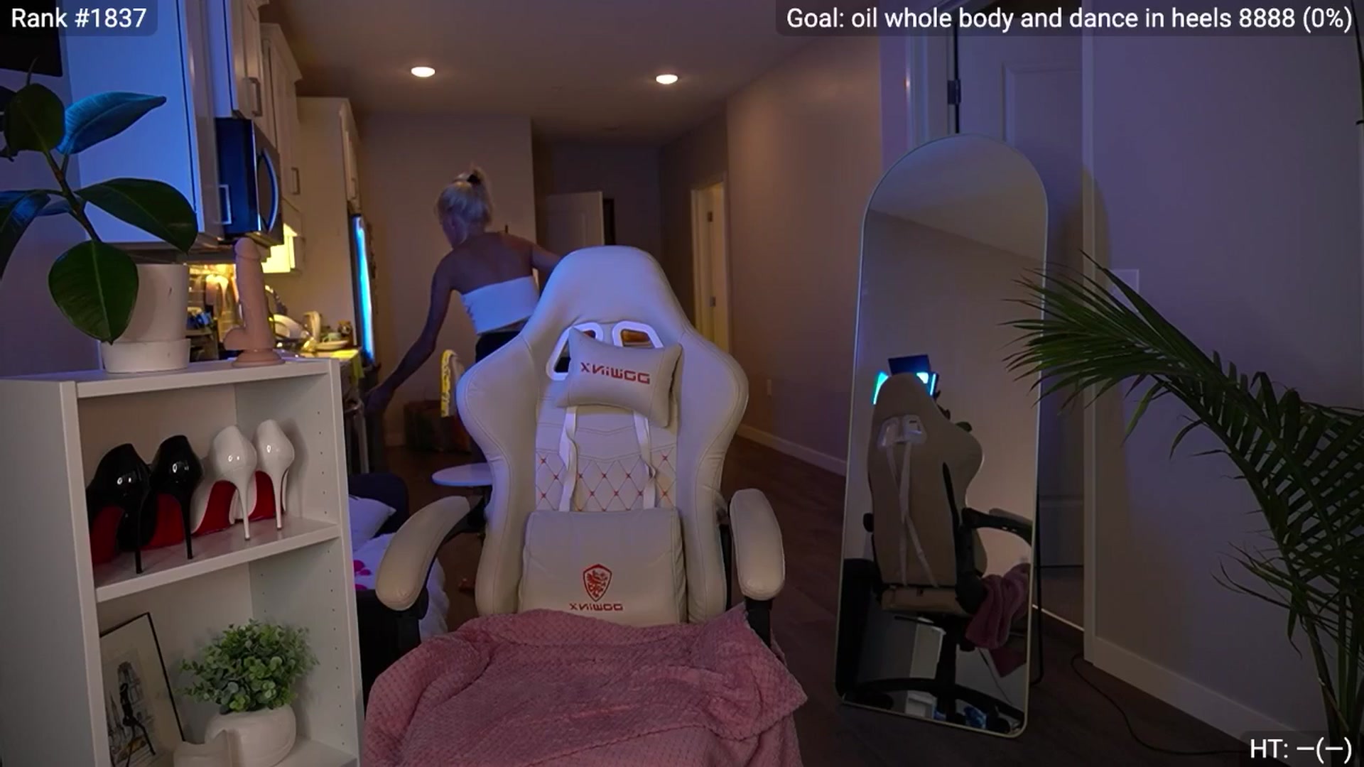 Gallery image thumbnail from Ohbabykelly's myfreecams stream on, 09/19/2025, 24:01 image 11 of 20