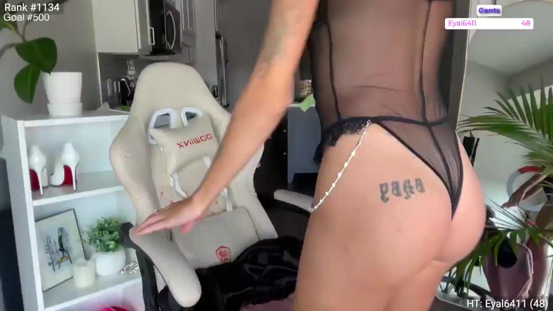 Gallery image thumbnail from Ohbabykelly's myfreecams stream on, 09/21/2025, 20:30 image 18 of 20