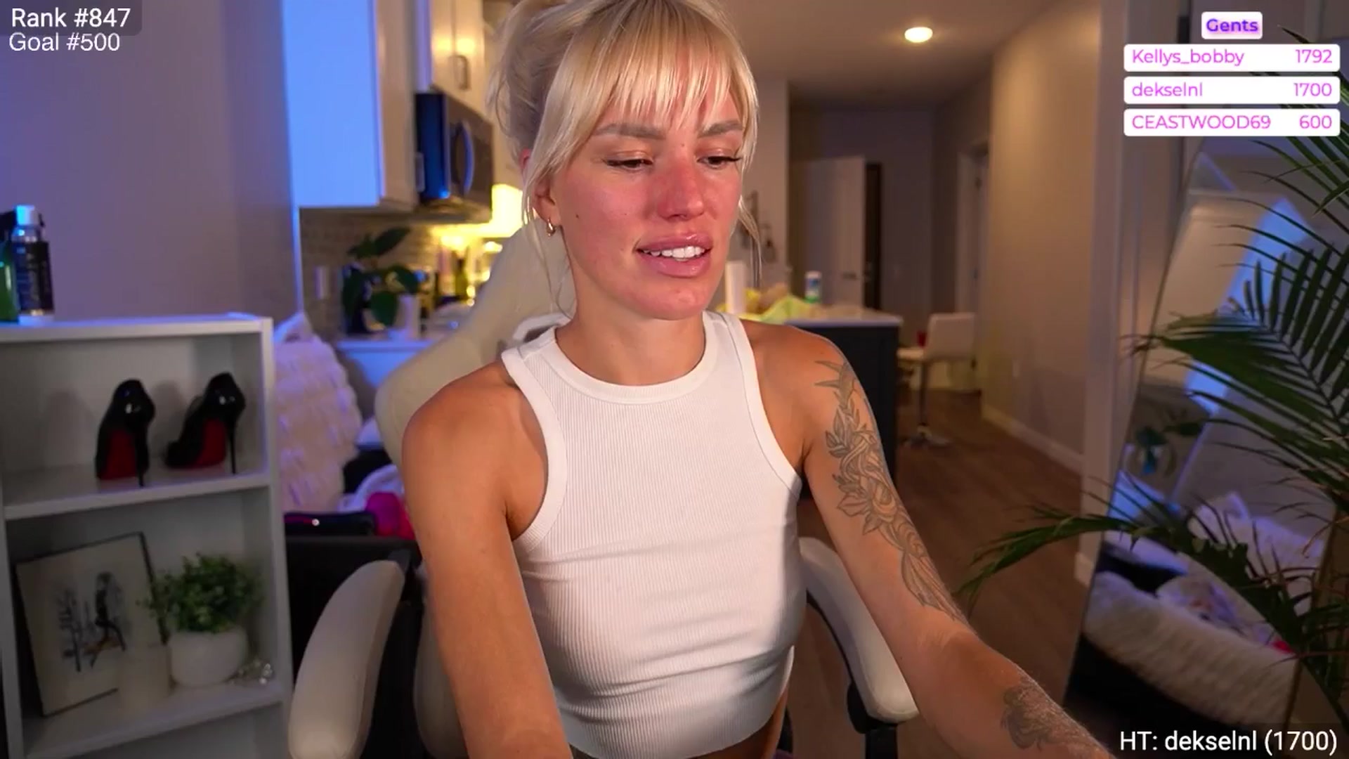 Gallery image thumbnail from Ohbabykelly's myfreecams stream on, 09/22/2025, 03:38 image 13 of 20