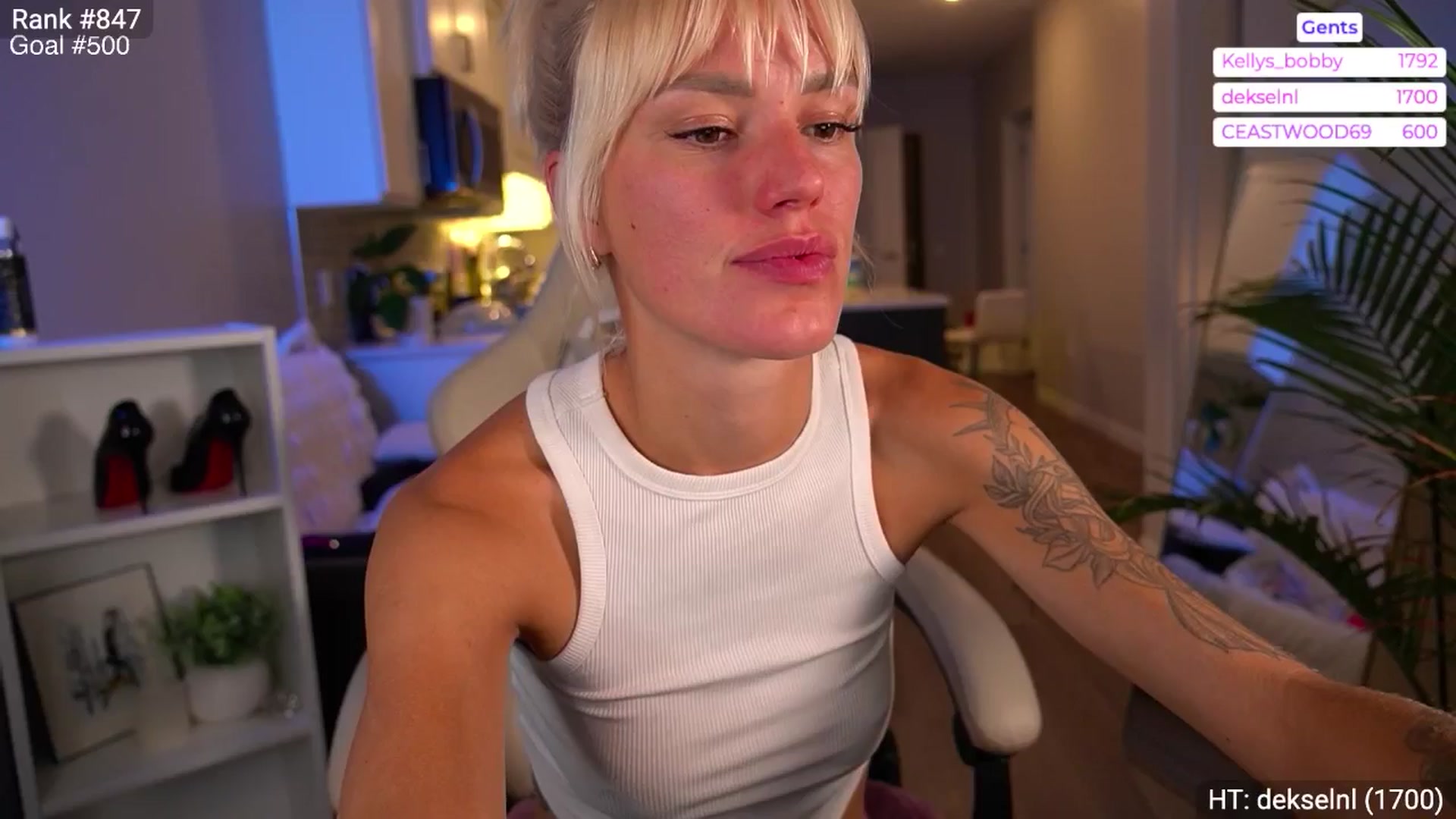 Gallery image thumbnail from Ohbabykelly's myfreecams stream on, 09/22/2025, 03:38 image 8 of 20