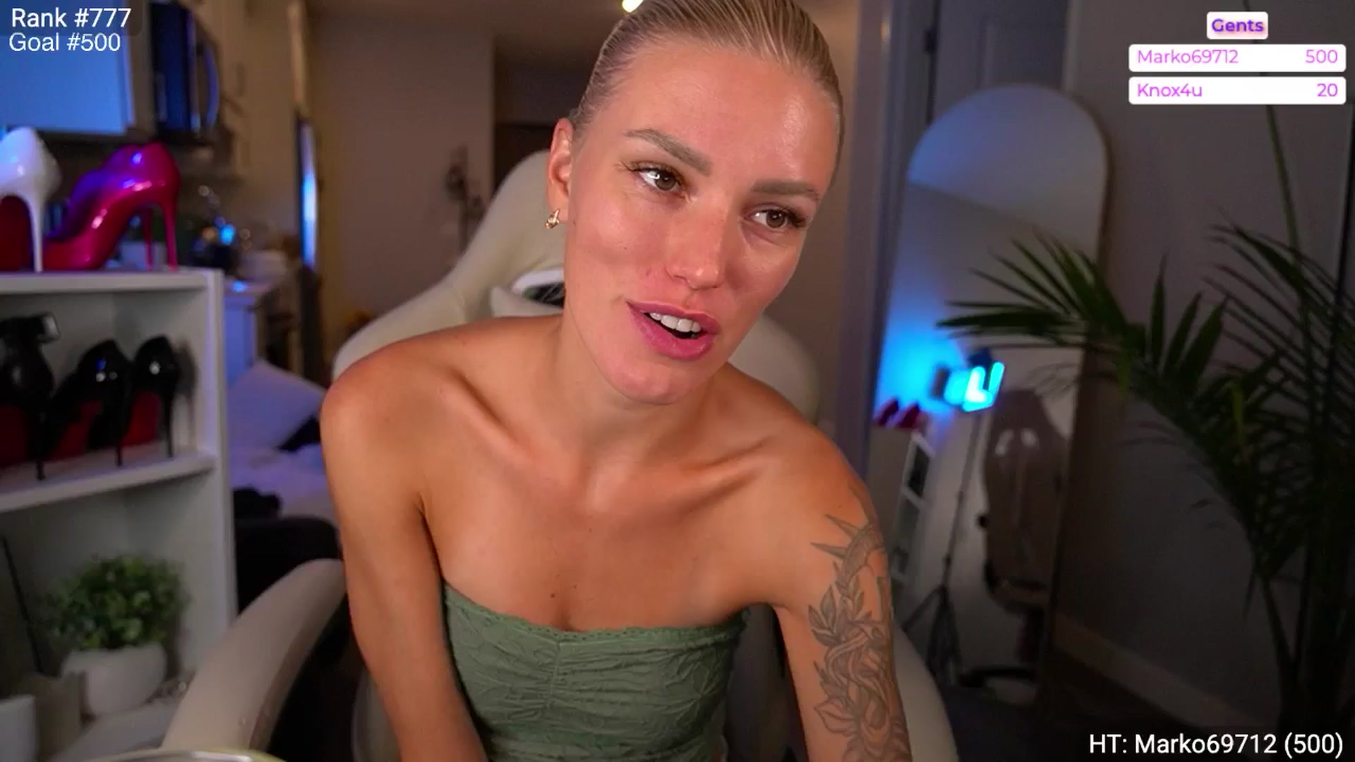 Gallery image thumbnail from Ohbabykelly's myfreecams stream on, 09/24/2025, 03:33 image 7 of 20