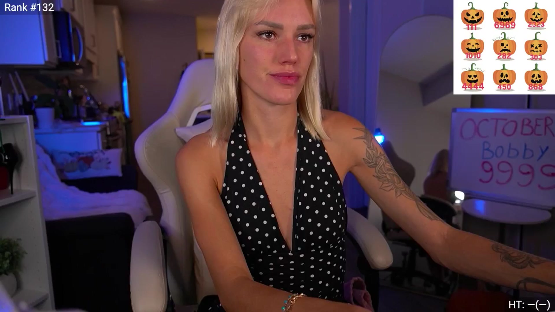 Gallery image thumbnail from Ohbabykelly's myfreecams stream on, 10/06/2025, 01:36 image 1 of 20