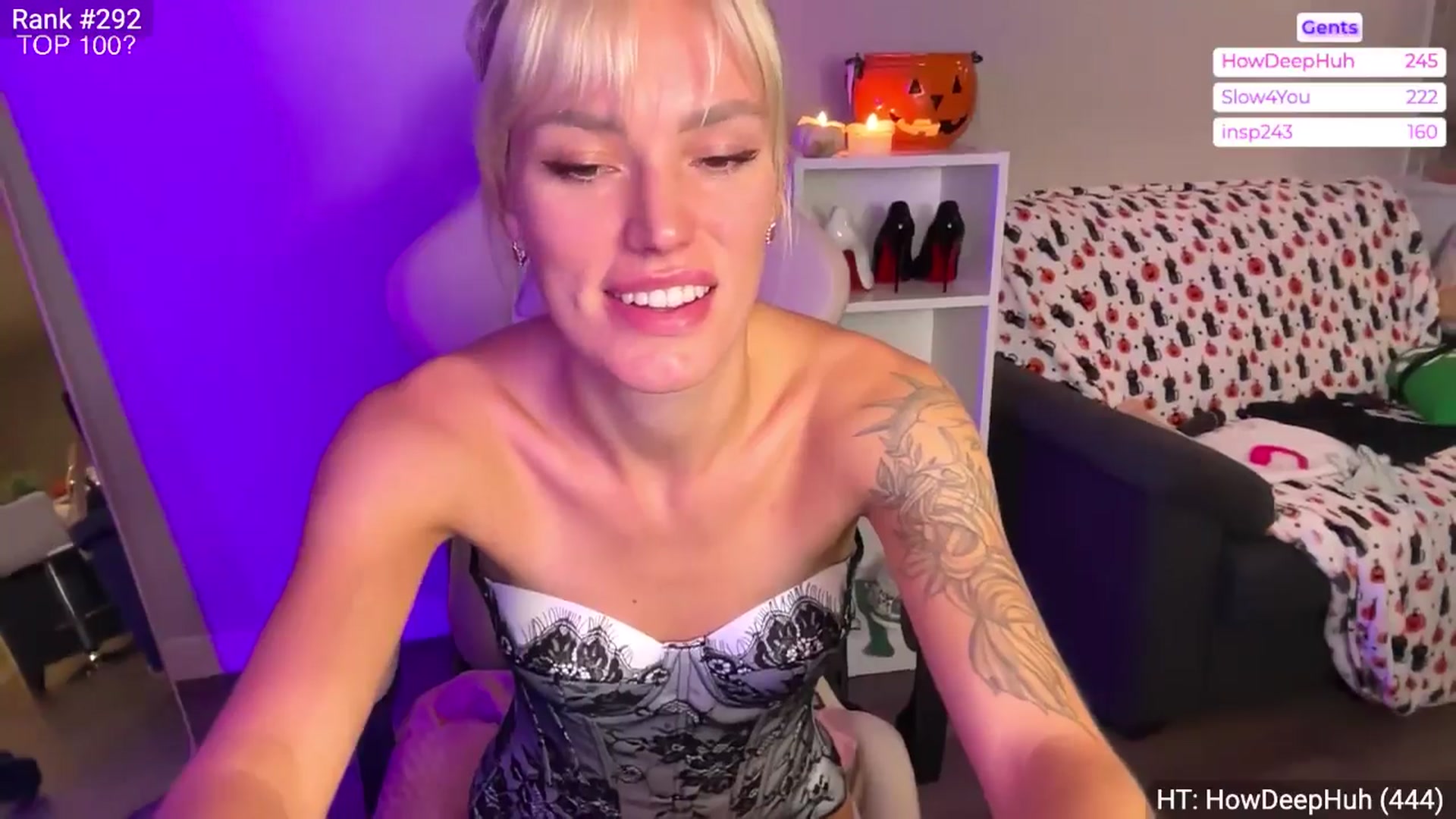 Gallery image thumbnail from Ohbabykelly's myfreecams stream on, 11/03/2025, 24:04 image 19 of 20