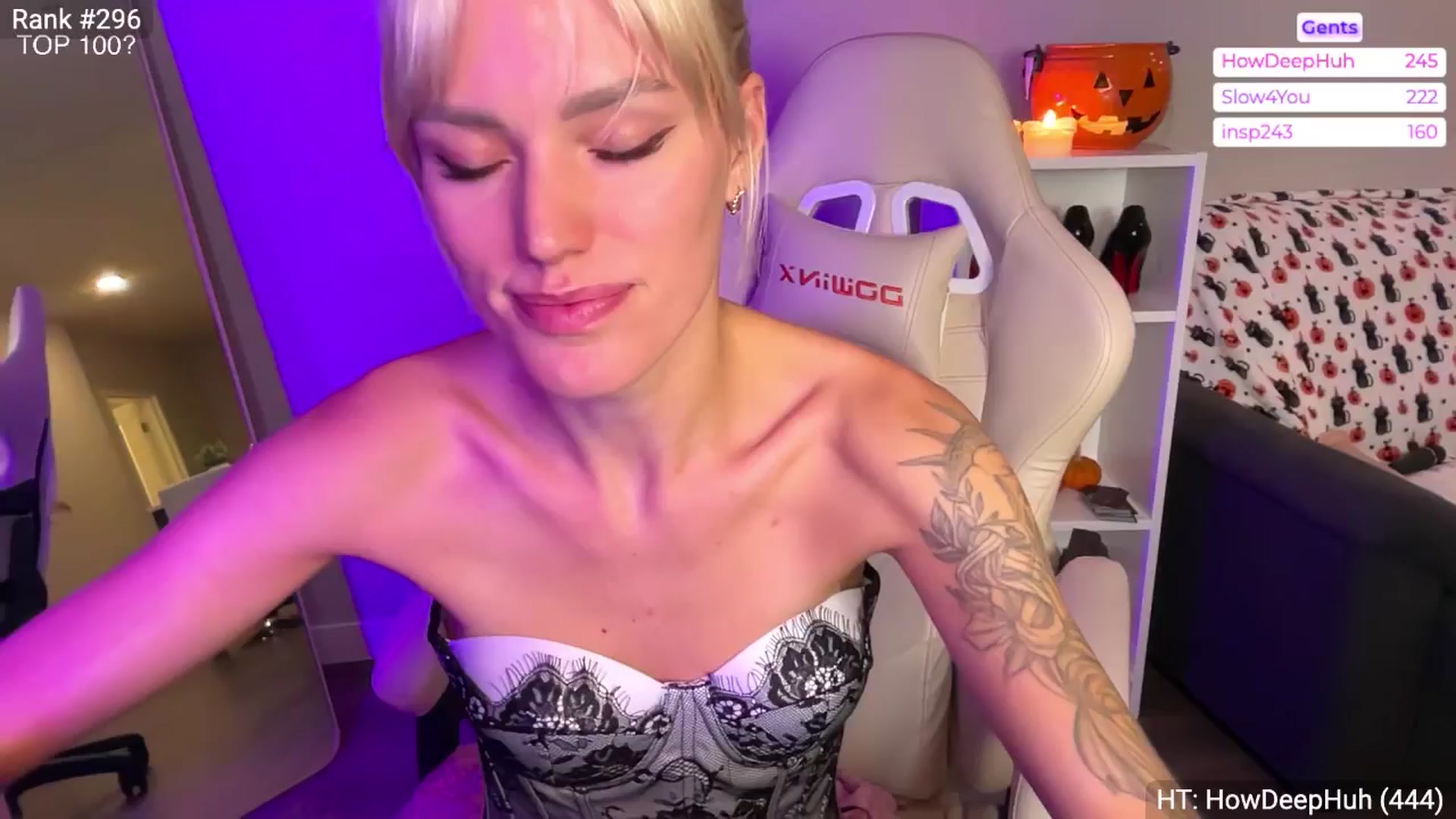 Gallery image thumbnail from Ohbabykelly's myfreecams stream on, 11/03/2025, 24:34 image 6 of 20