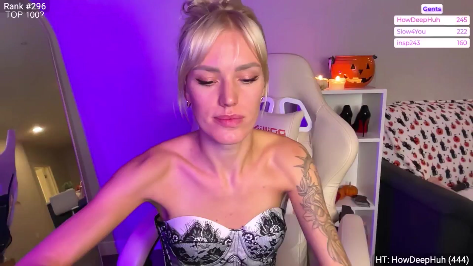 Gallery image thumbnail from Ohbabykelly's myfreecams stream on, 11/03/2025, 24:34 image 8 of 20