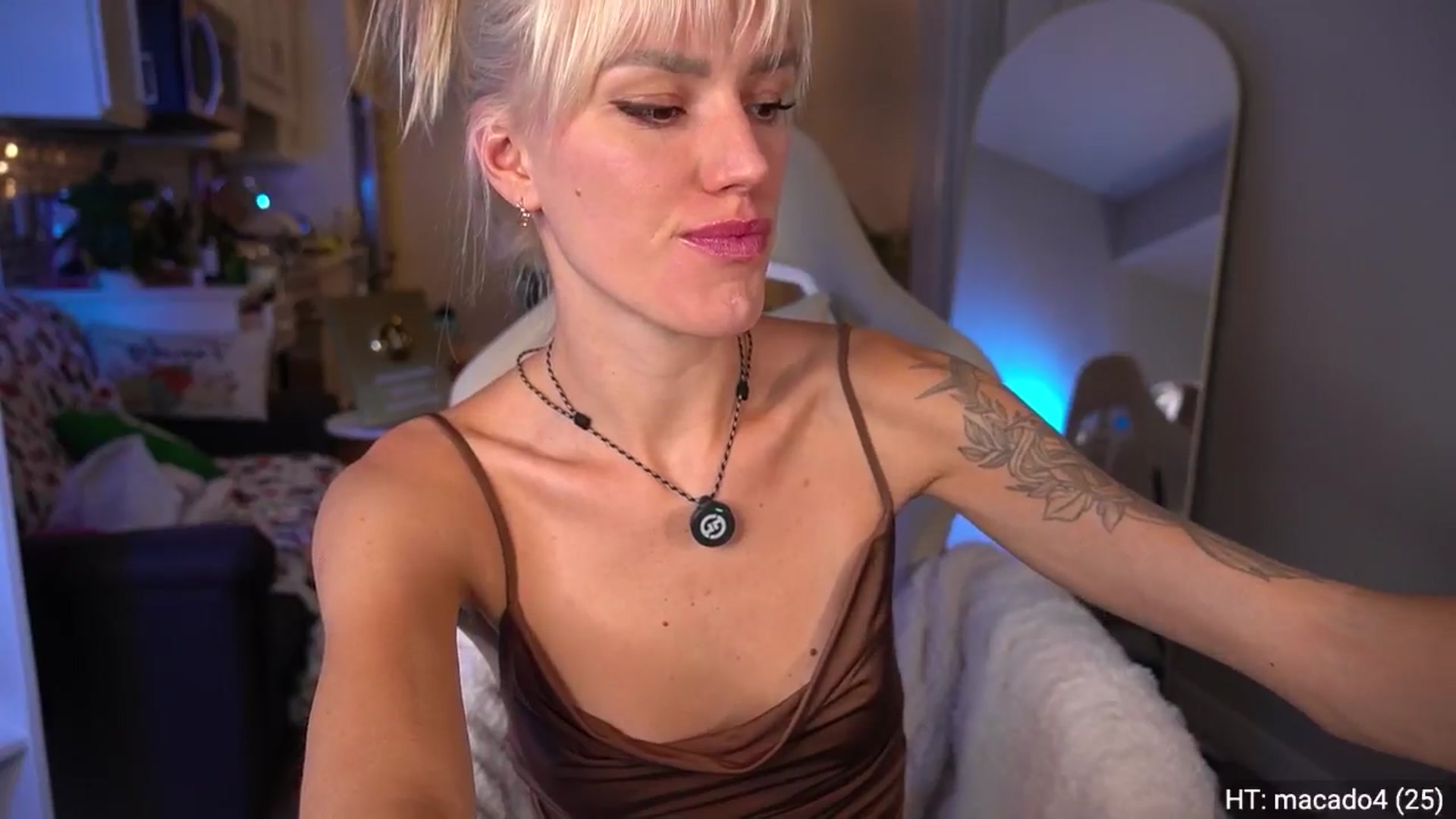 Gallery image thumbnail from Ohbabykelly's myfreecams stream on, 11/05/2025, 01:15 image 15 of 20