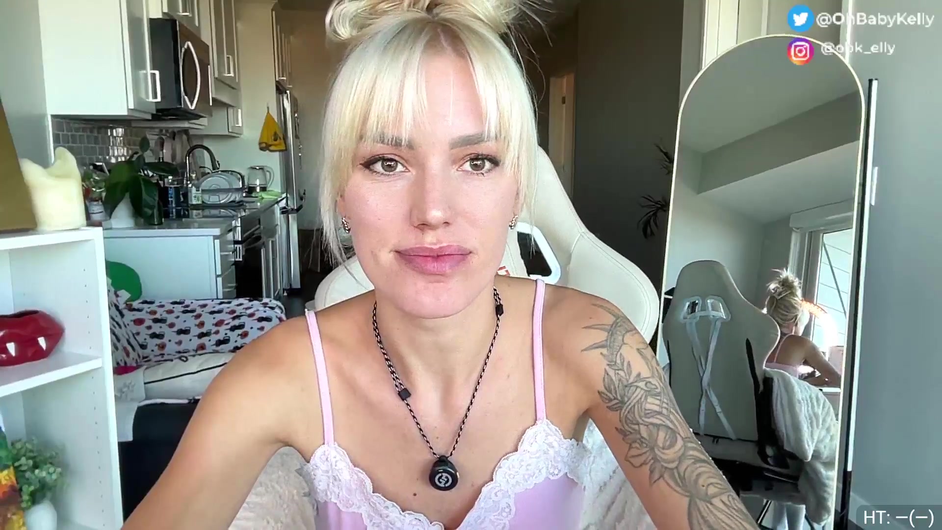 Gallery image thumbnail from Ohbabykelly's myfreecams stream on, 11/15/2025, 21:34 image 8 of 20