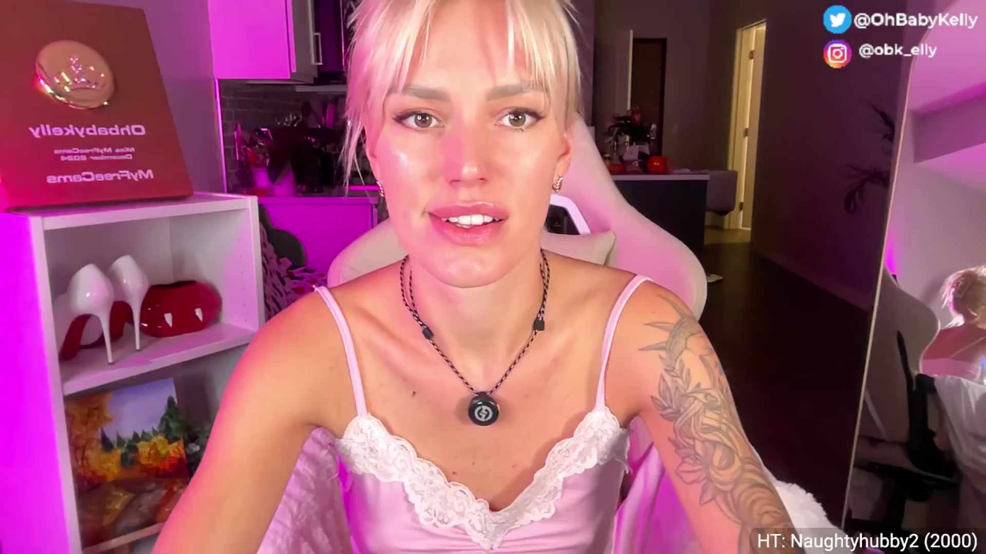 Gallery image thumbnail from Ohbabykelly's myfreecams stream on, 11/15/2025, 23:48 image 17 of 20