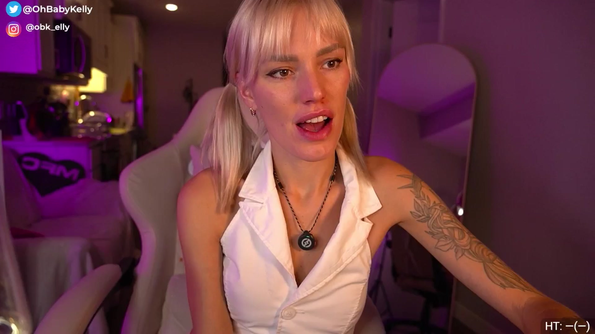 Gallery image thumbnail from Ohbabykelly's myfreecams stream on, 11/22/2025, 24:01 image 1 of 20