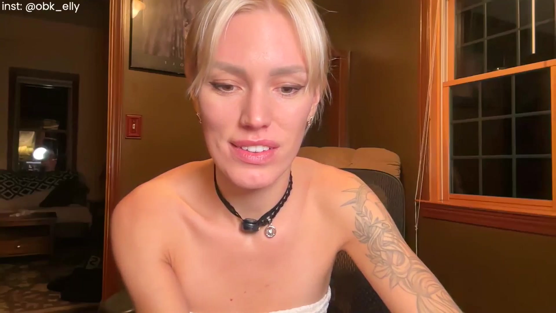 Gallery image thumbnail from Ohbabykelly's myfreecams stream on, 11/27/2025, 23:25 image 7 of 20