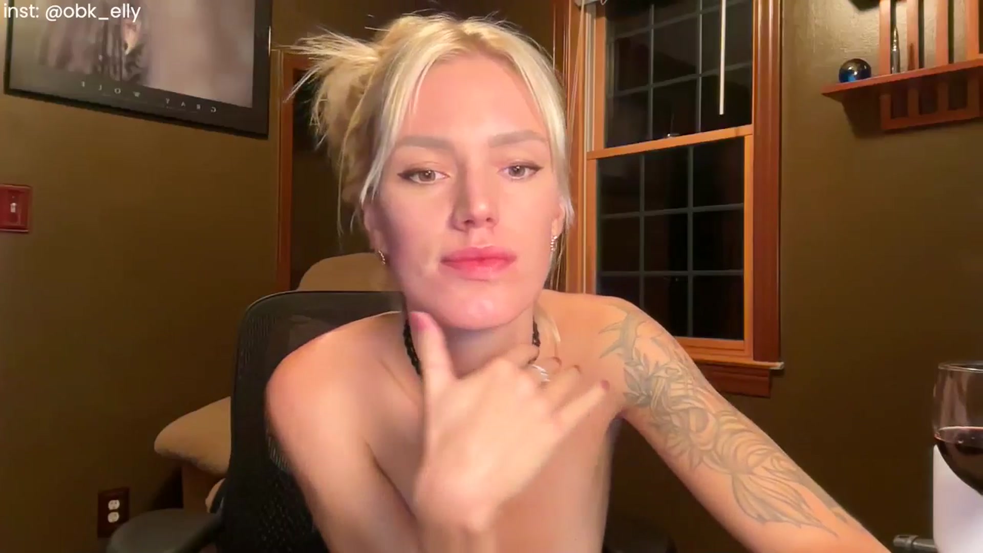 Gallery image thumbnail from Ohbabykelly's myfreecams stream on, 11/28/2025, 24:21 image 7 of 20