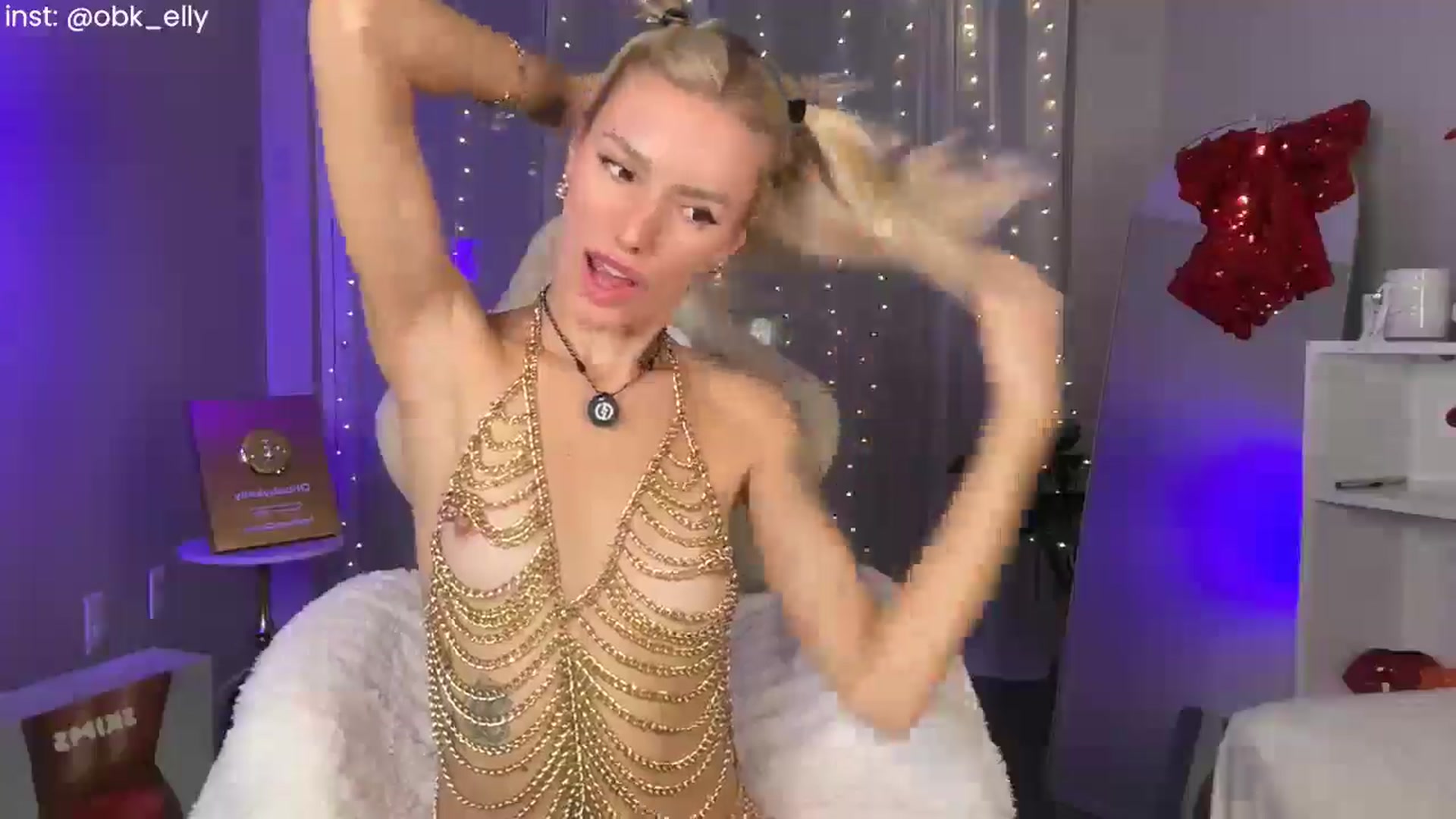 Gallery image thumbnail from Ohbabykelly's myfreecams stream on, 12/08/2025, 02:32 image 19 of 20