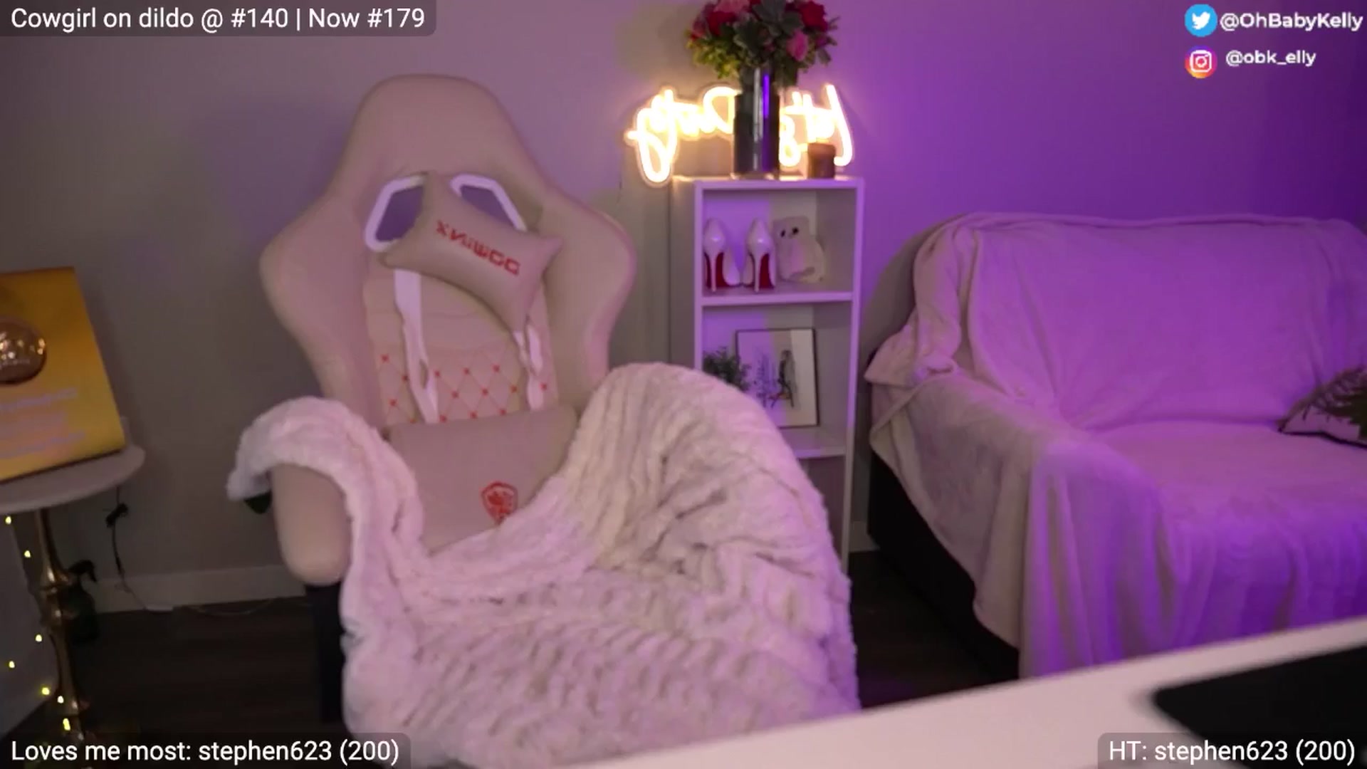 Gallery image thumbnail from Ohbabykelly's myfreecams stream on, 01/11/2026, 23:05 image 18 of 20