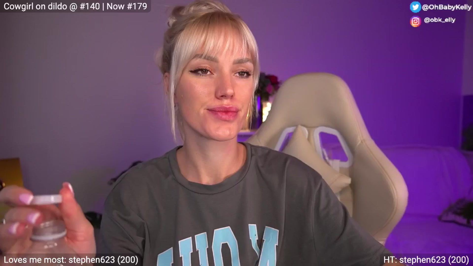 Gallery image thumbnail from Ohbabykelly's myfreecams stream on, 01/11/2026, 23:05 image 13 of 20